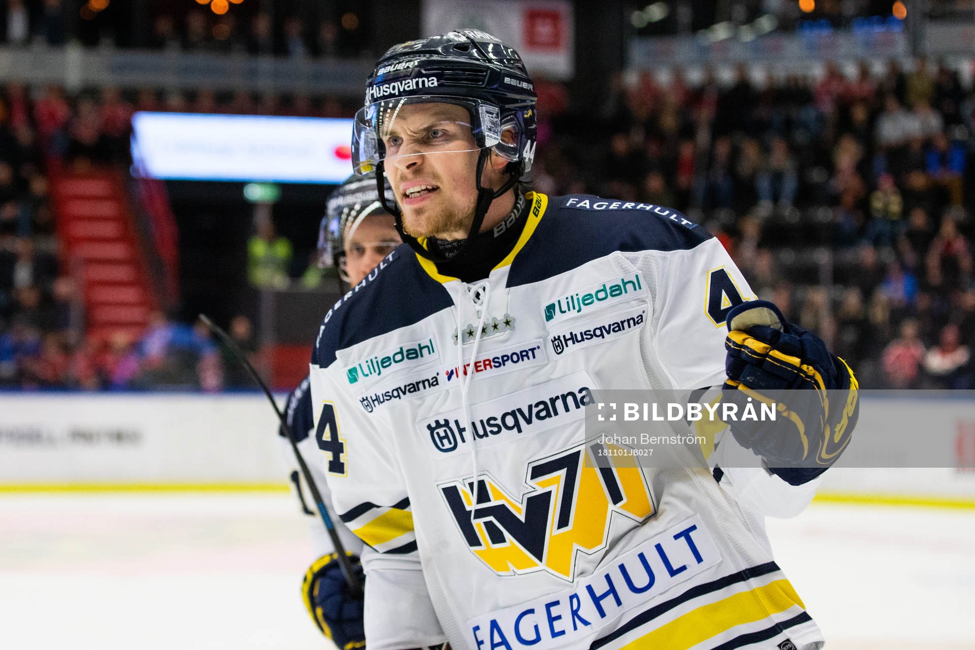 s Mikko Lehtonen jublar