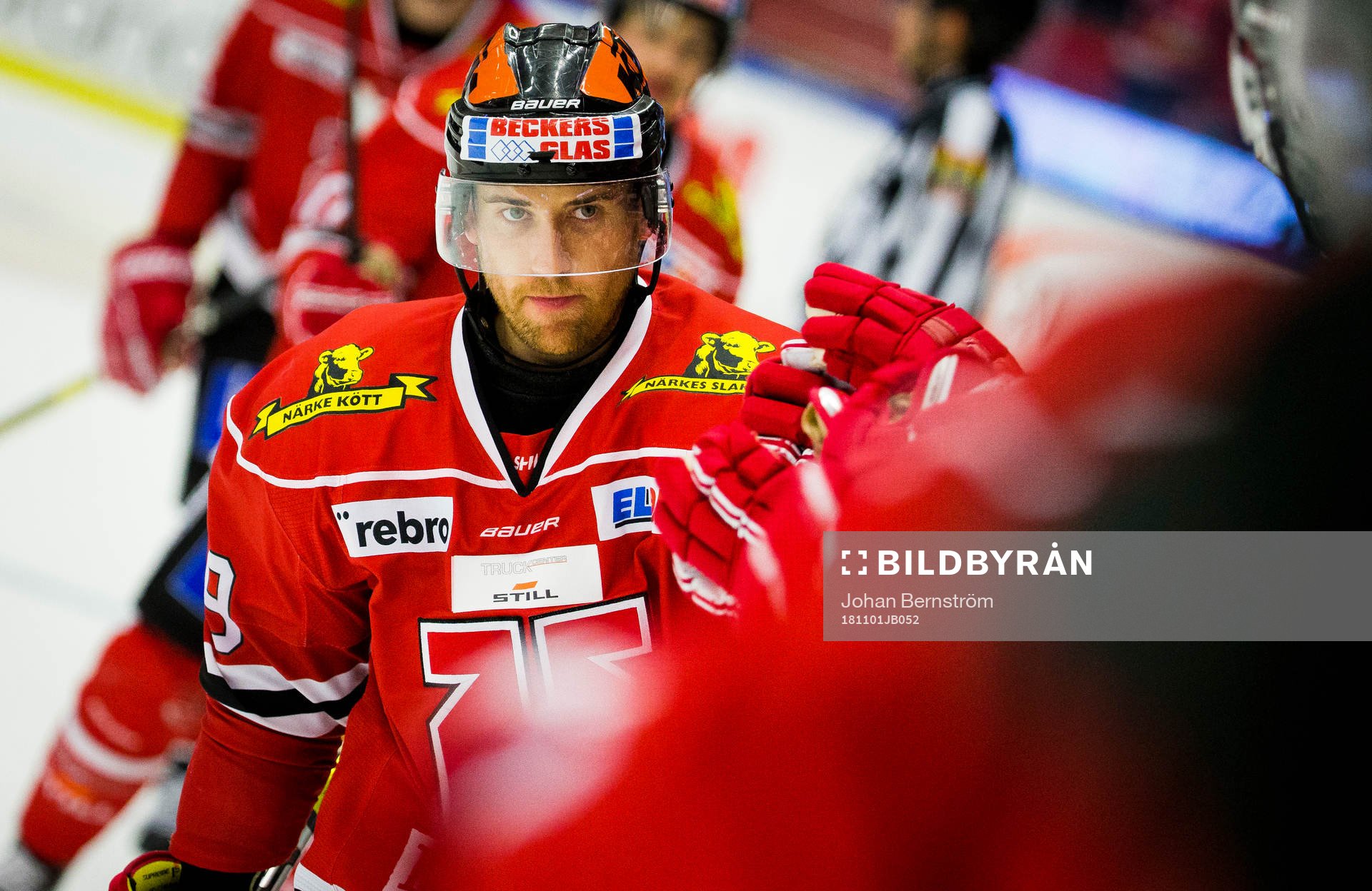 Örebros Tylor Spink jublar 5-1