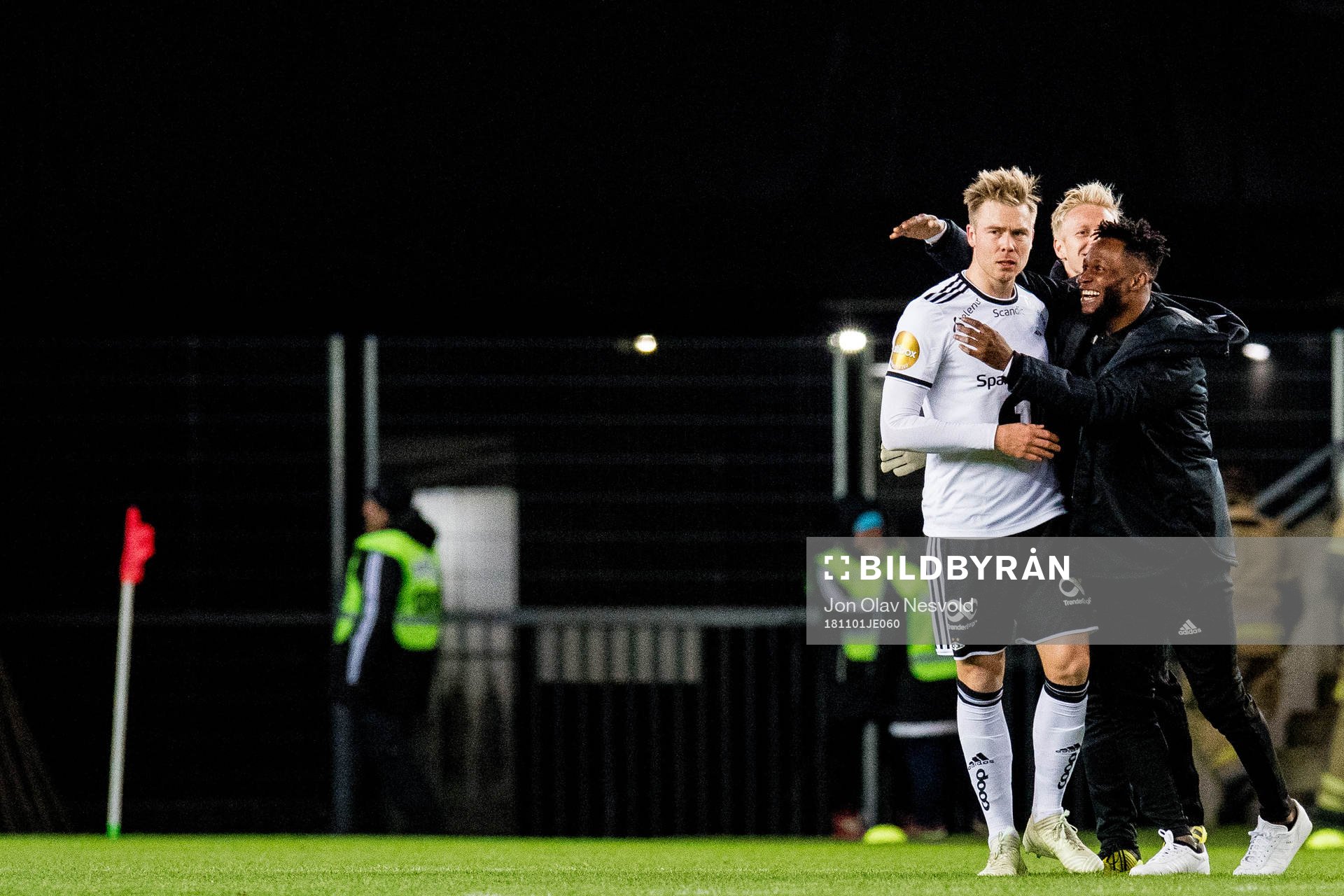 Alexander Søderlund of Rosenborg celebrates with teammate