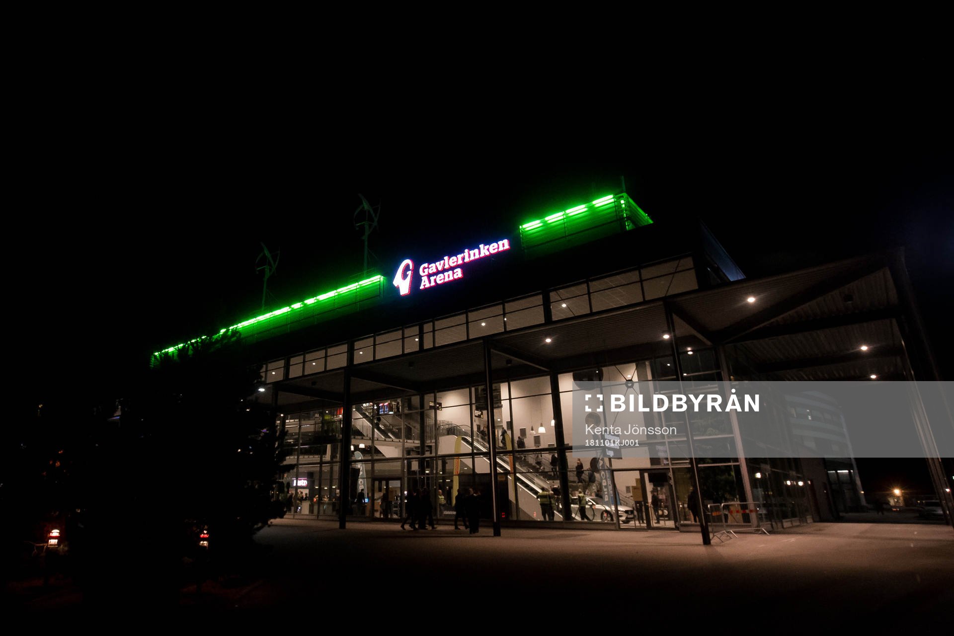 Exteriör av Gavlerinken Arena innan ishockeymatchen i SHL