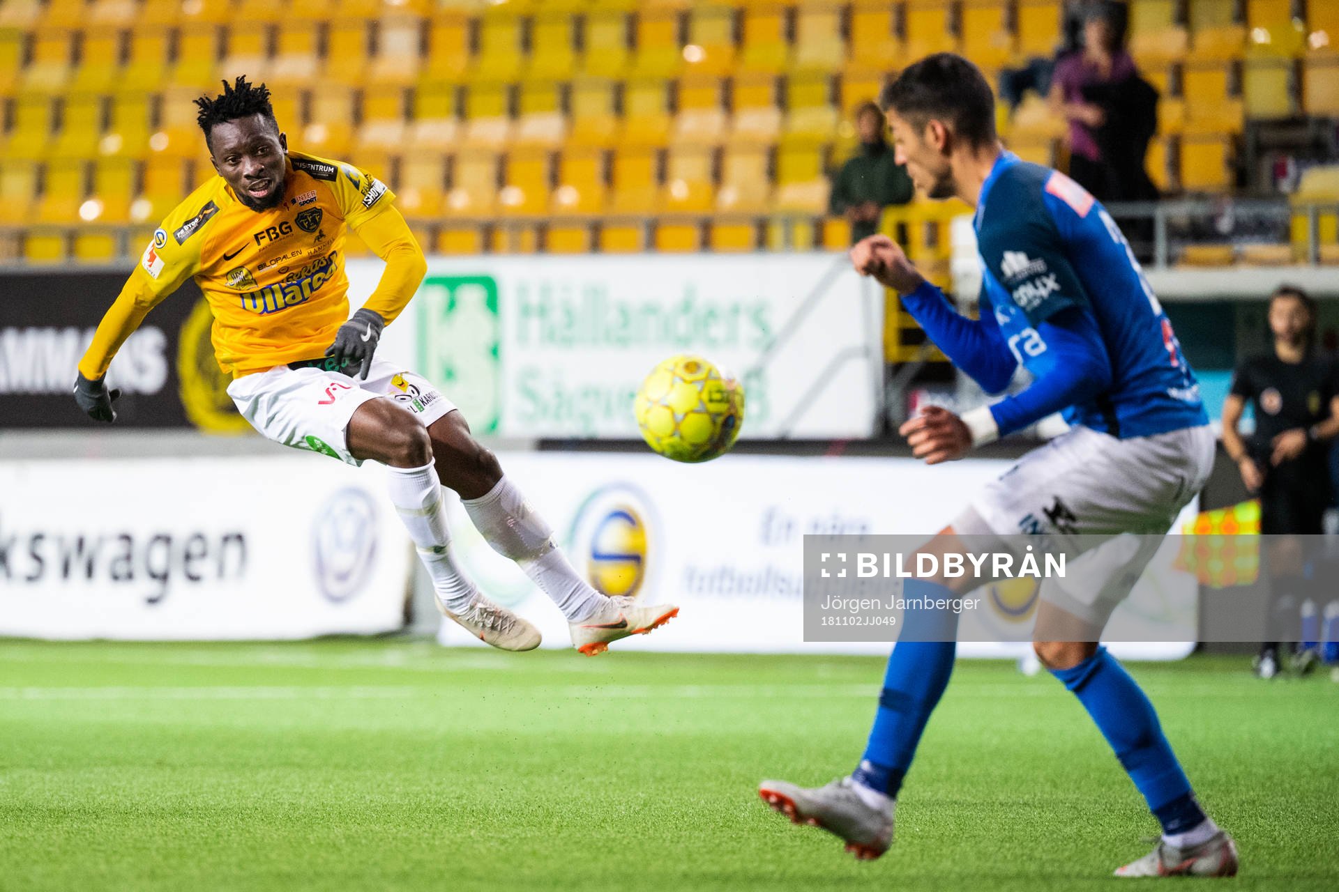 Falkenbergs Chisom Egbuchunam skjuter