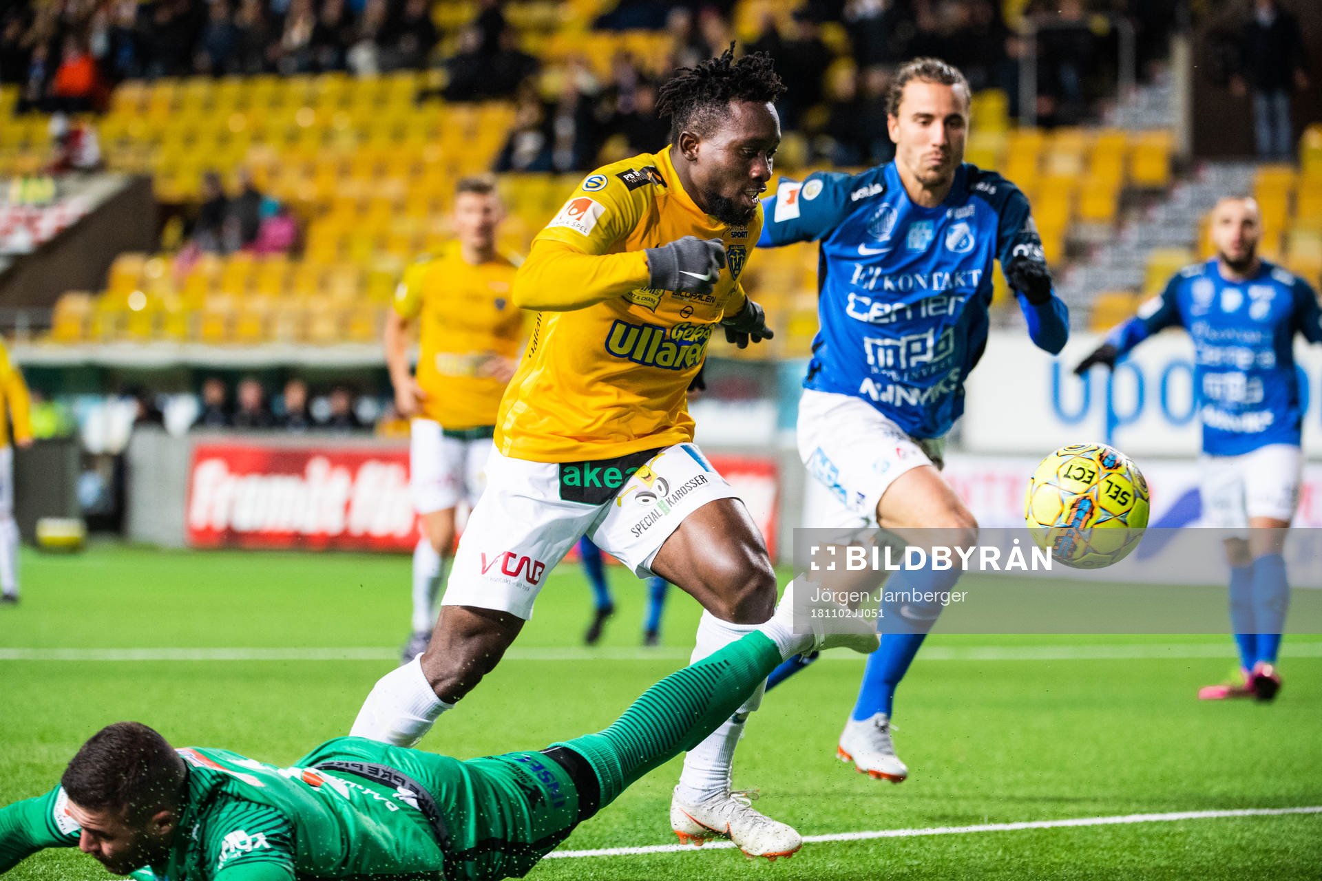 Falkenbergs Chisom Egbuchunam gör 1-2