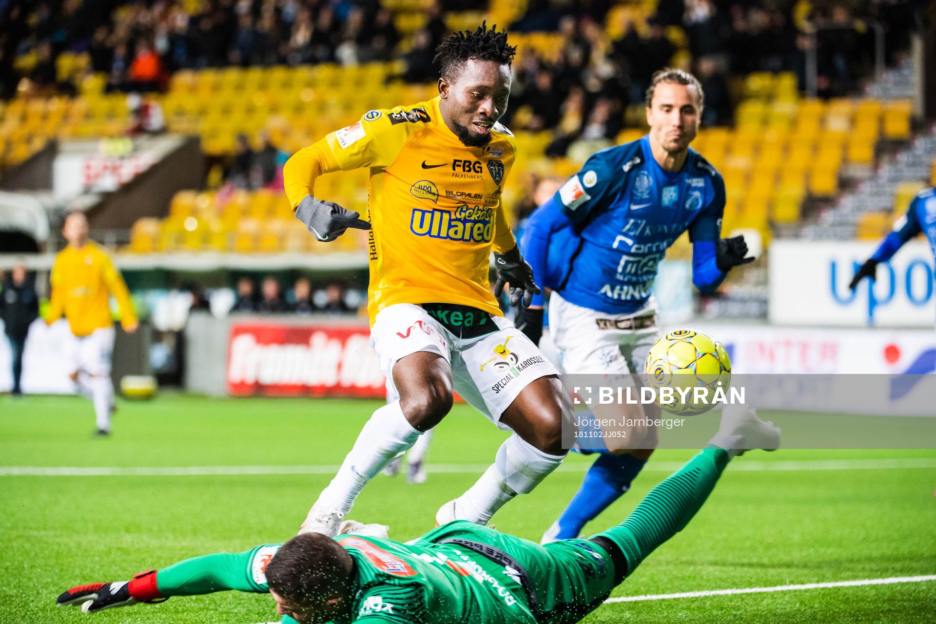 Falkenbergs Chisom Egbuchunam gör 1-2