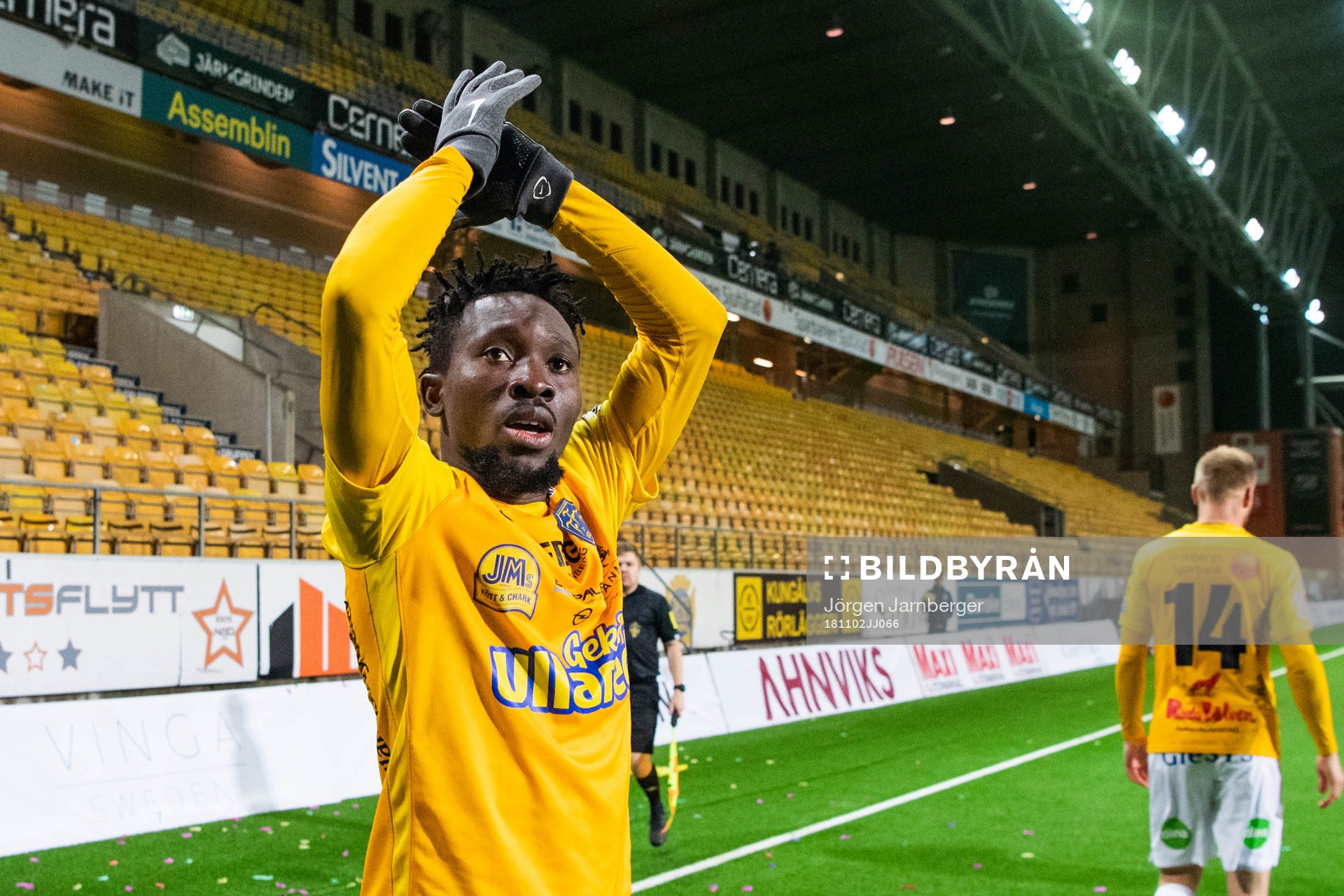 Falkenbergs Chisom Egbuchunam jublar