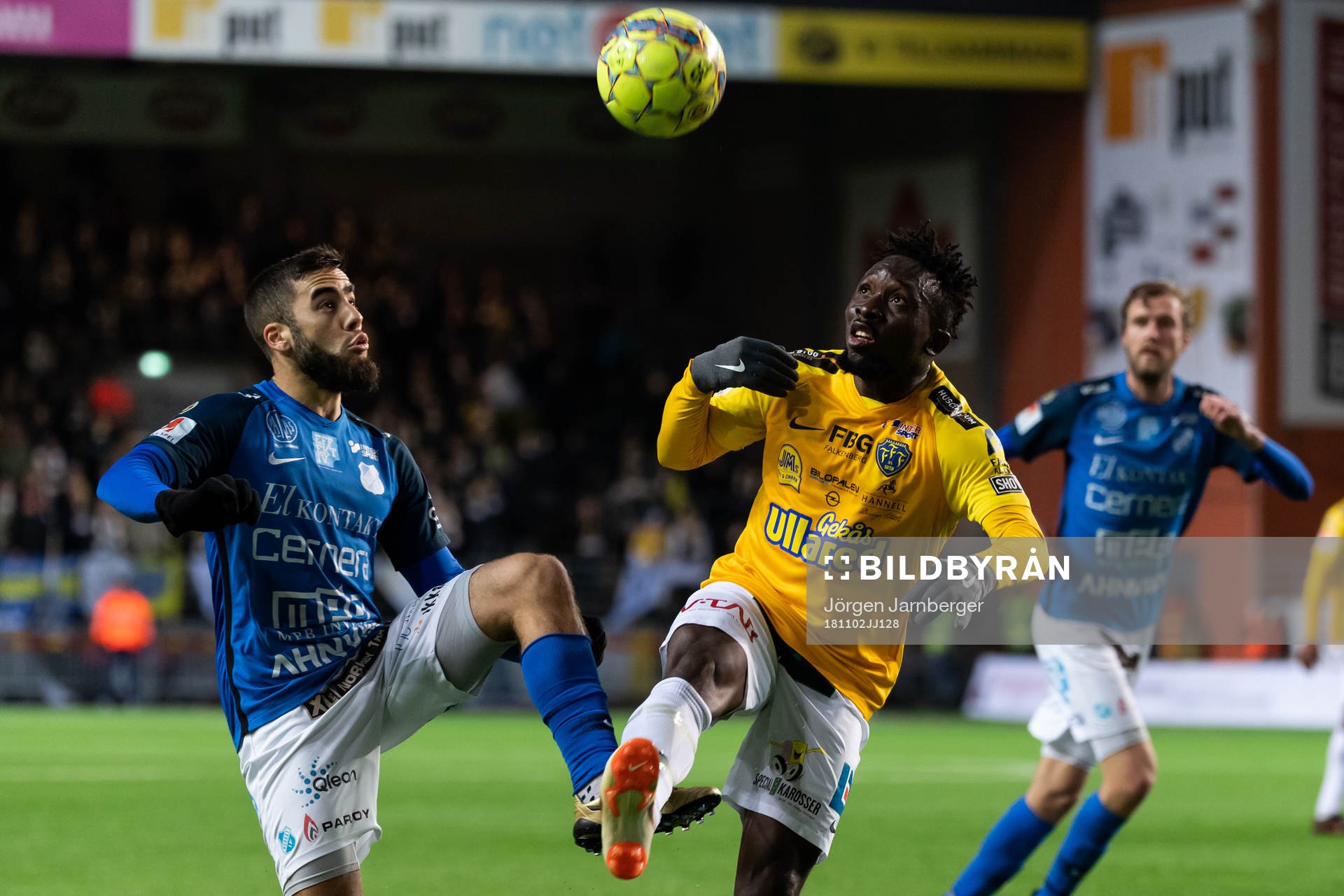 Norrbys Jasen Khayat och Falkenbergs Chisom Egbuchunam