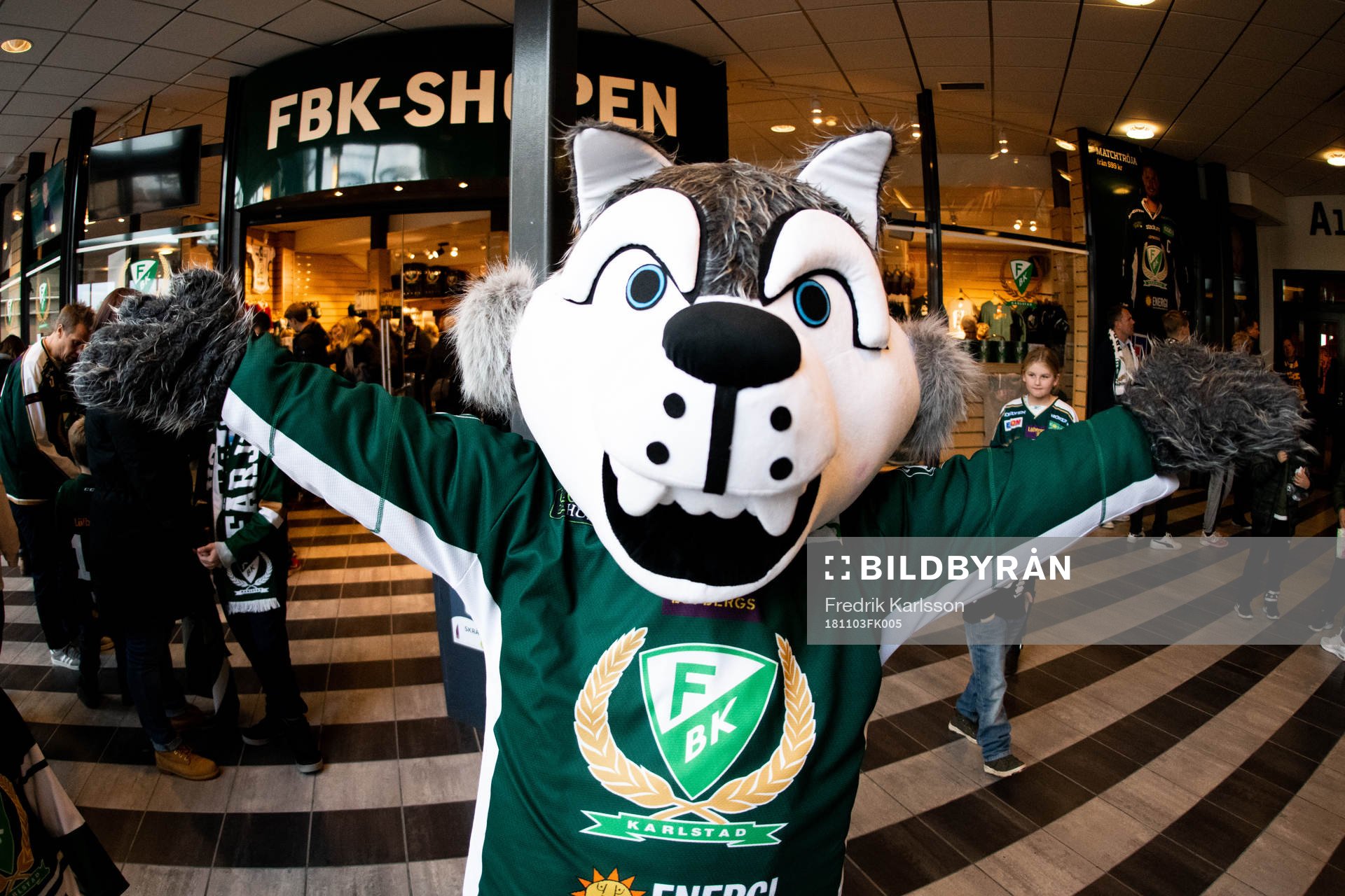 Färjestads maskot Ture Varg