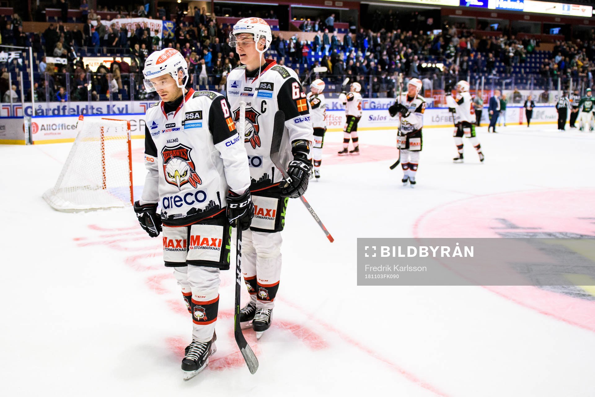 Malmö Redhawks Johan Olofsson och Fredrik Händemark deppar