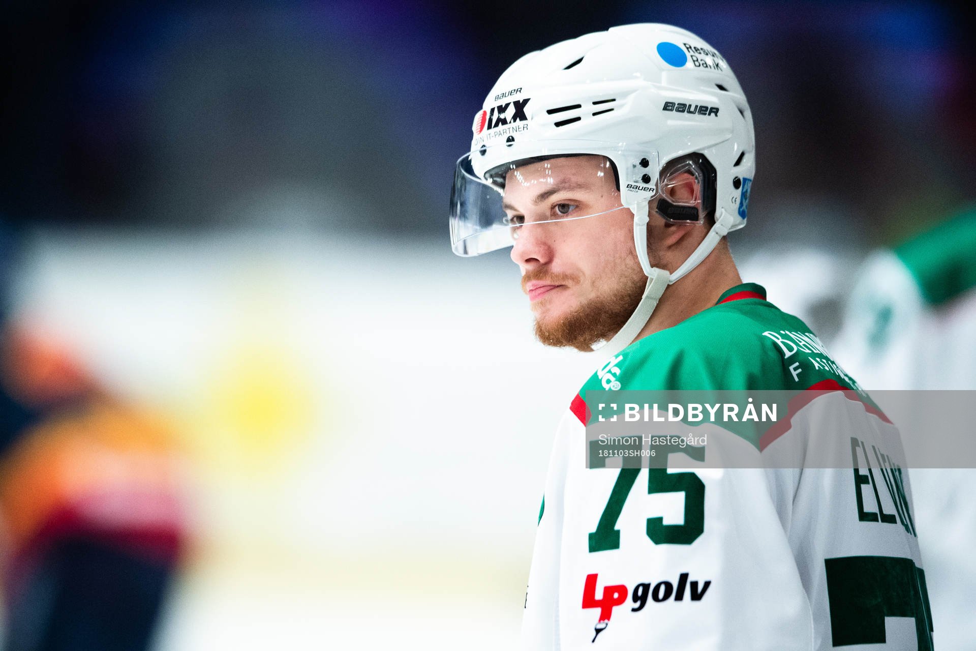 Rögles Lucas Elvenes före ishockeymatchen i SHL mellan
