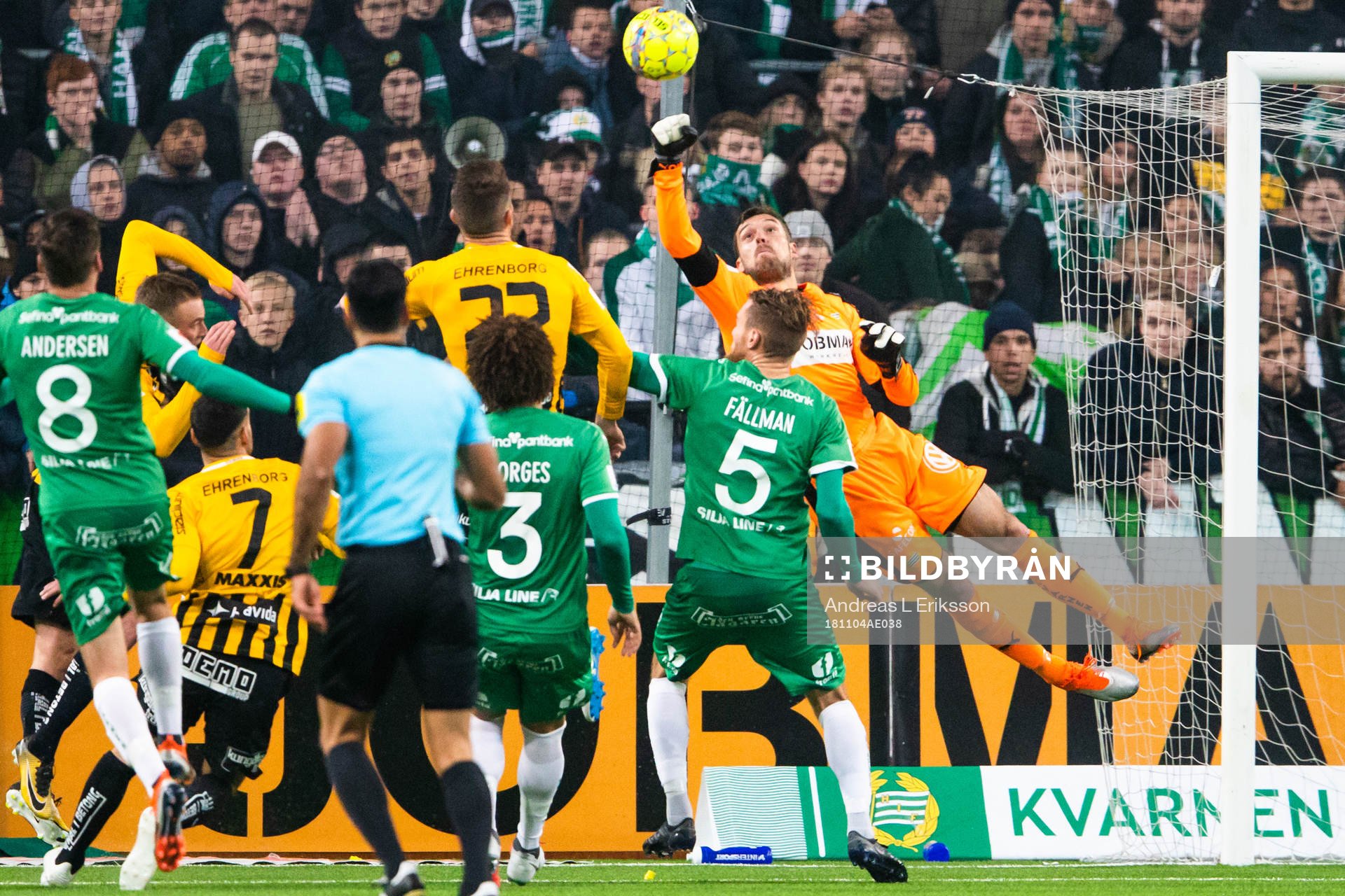 Hammarbys Davor Blazevic räddar