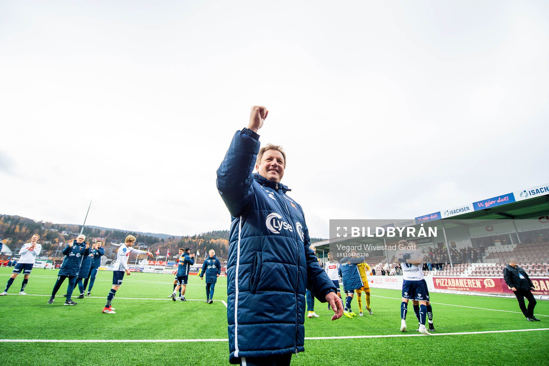 Bjarne Berntsen, head coach of Viking, celebrates