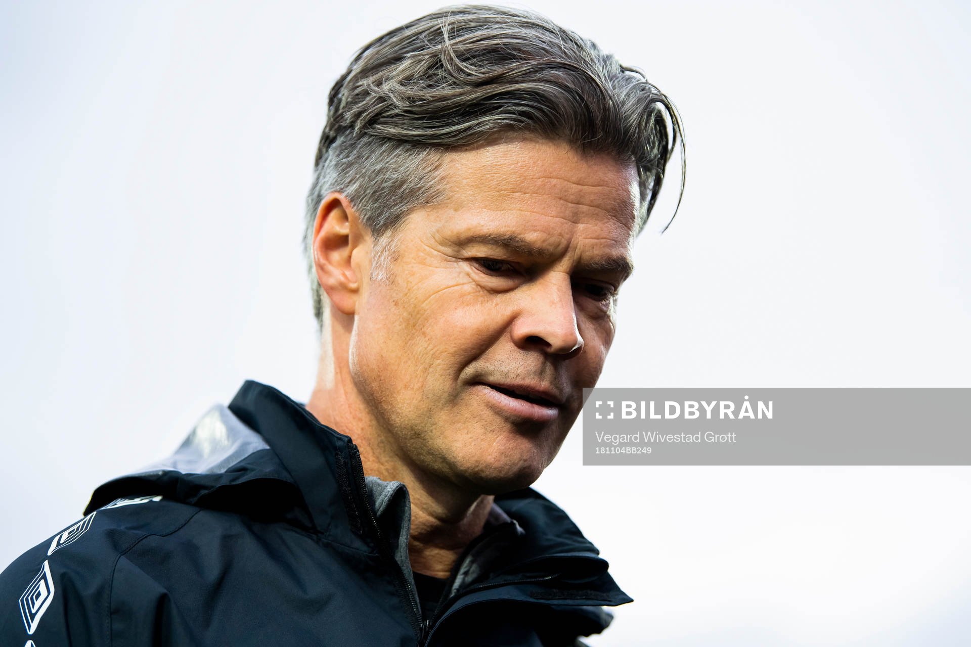 Vegard Hansen, head coach of Mjøndalen, looks dejected