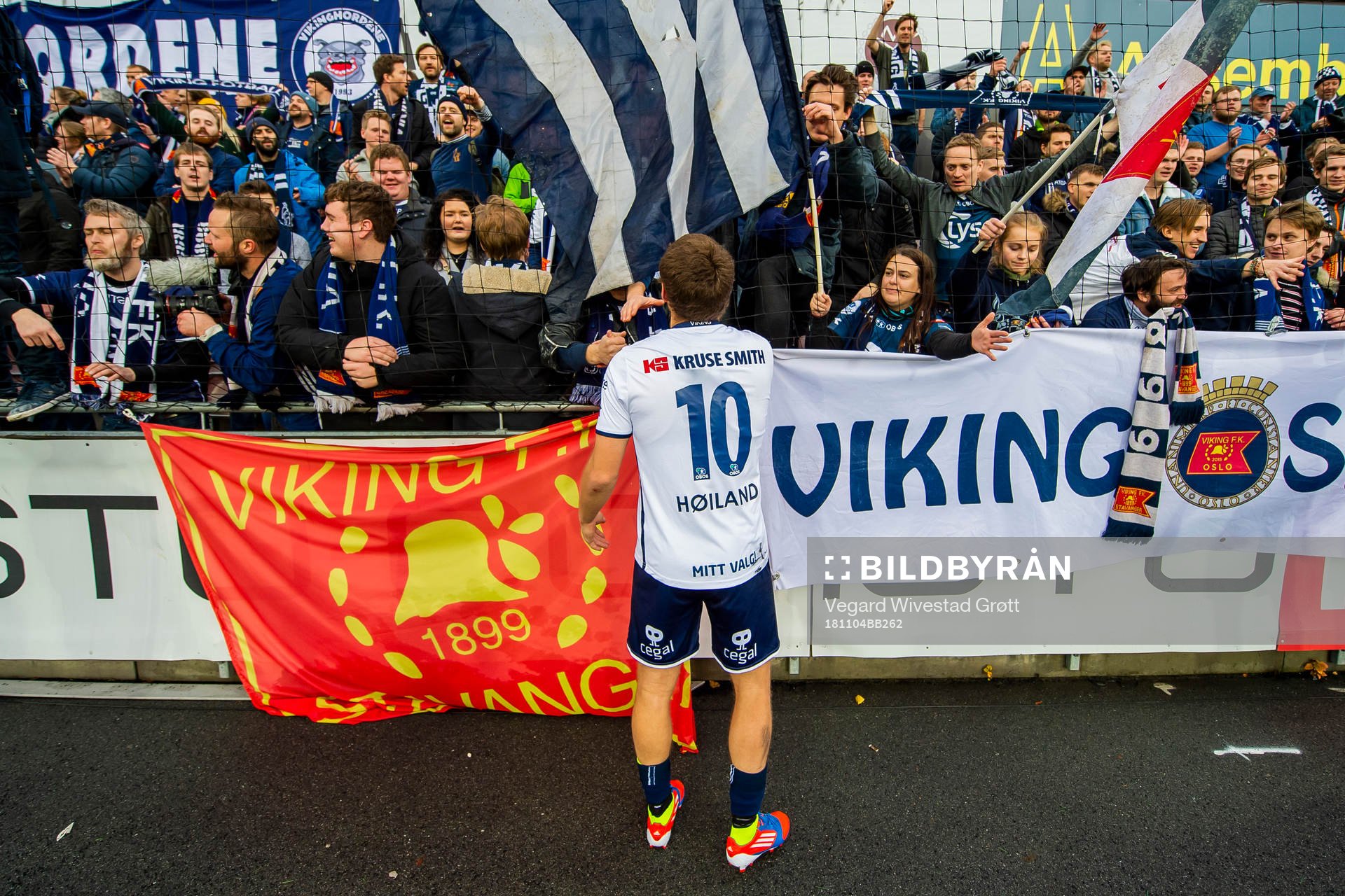 Tommy Høiland of Viking celebrates