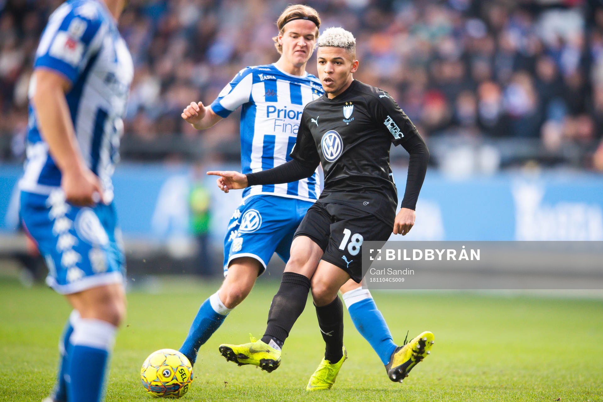 IFK Göteborgs August Erlingmark och Malmö FFs Romain Gall