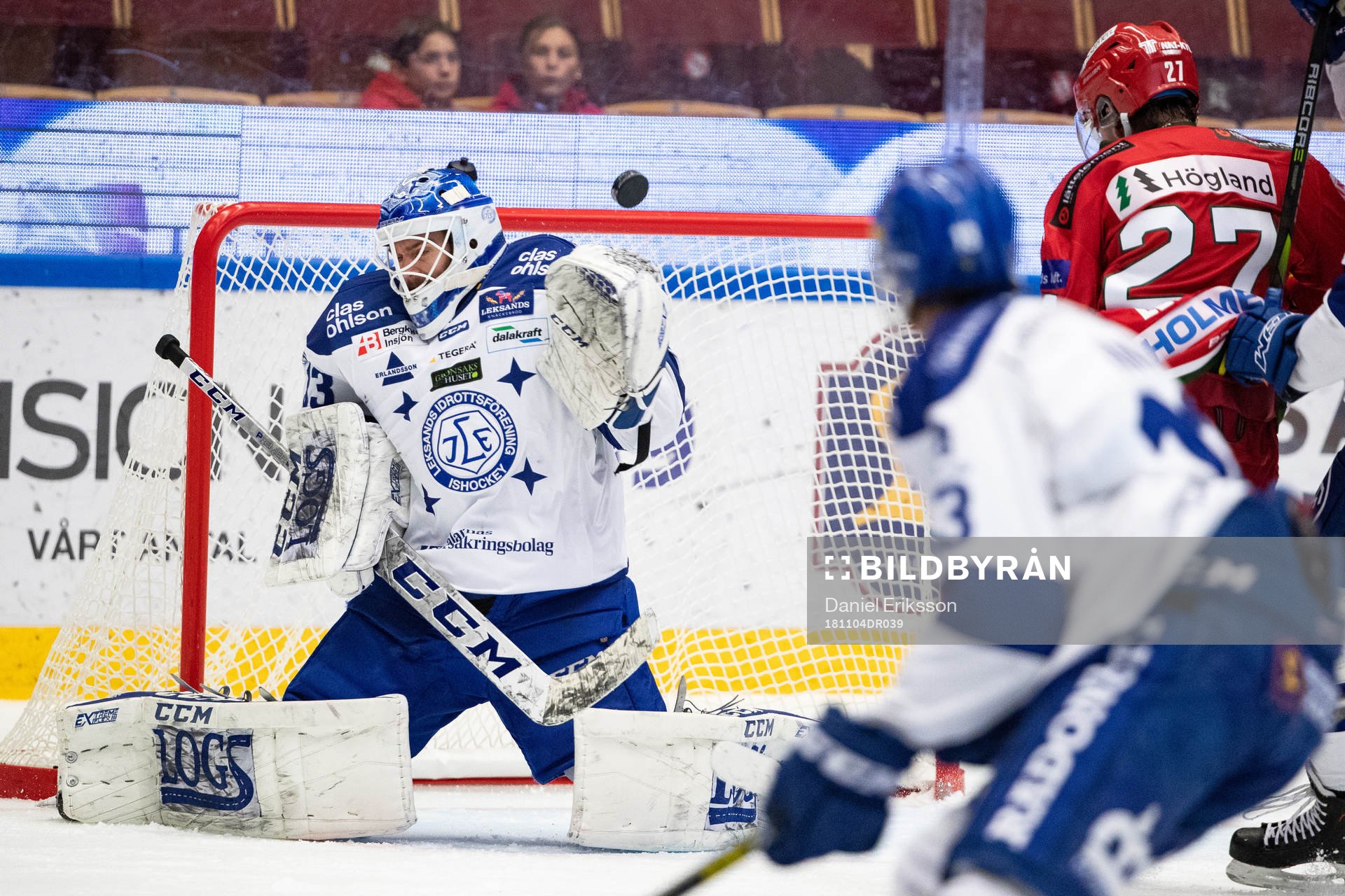 Leksands målvakt Axel Brage och Modos Ludvig Elvenes
