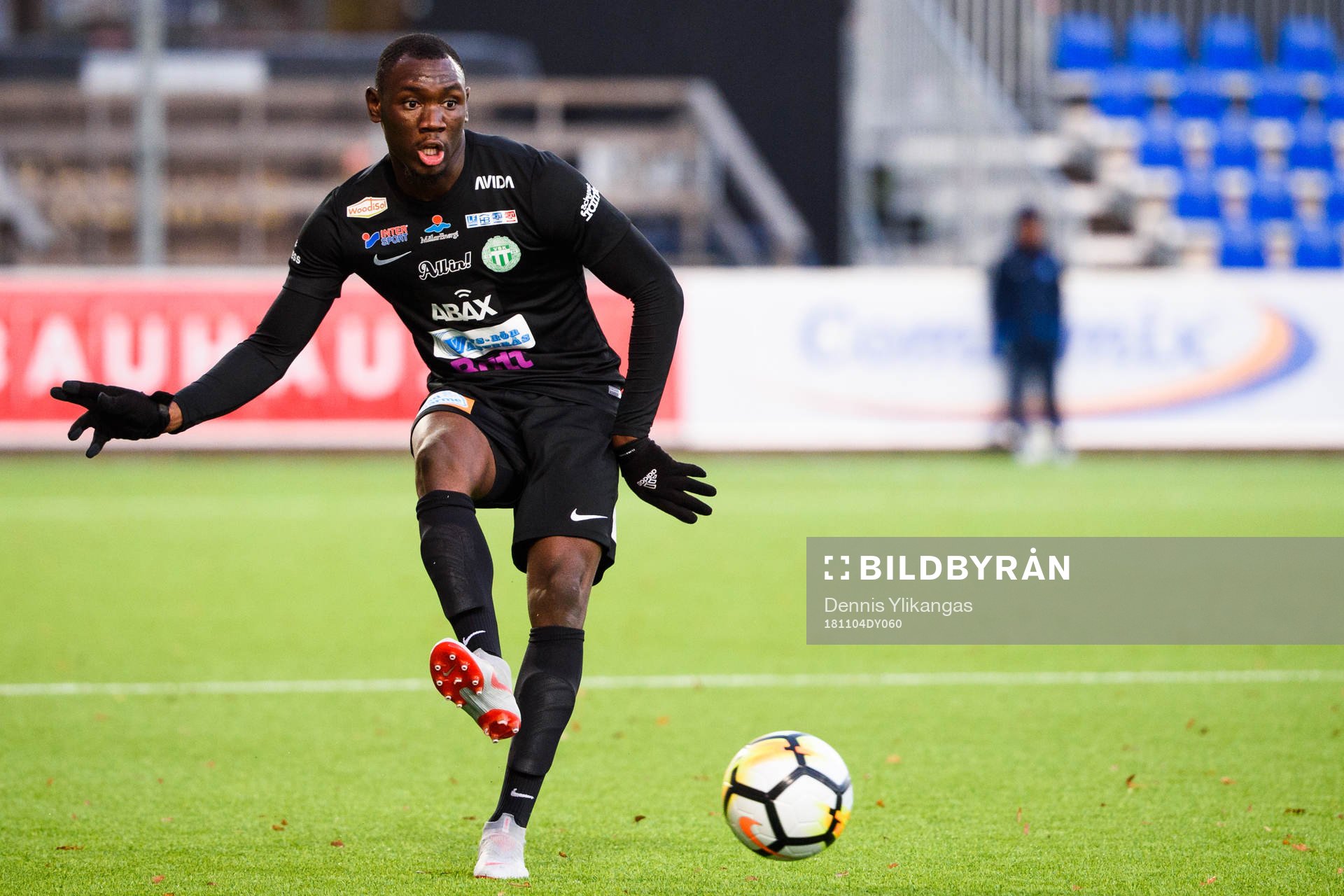 Västerås Ravy Tsouka