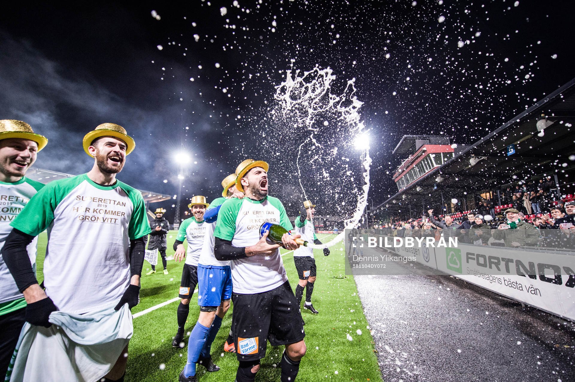 Västerås spelare jublar
