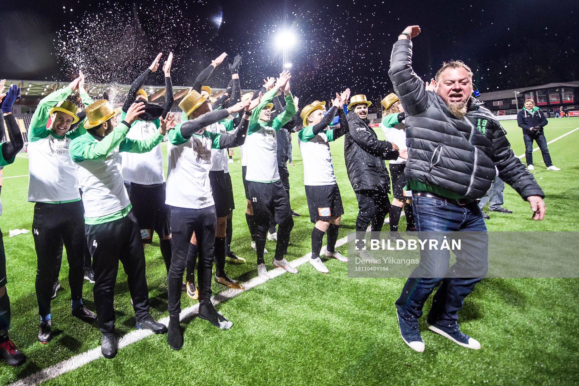 Västerås spelare jublar