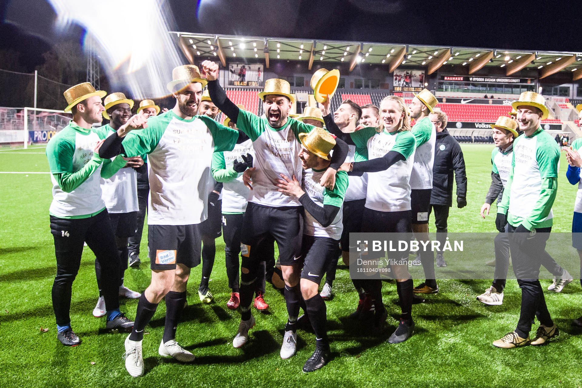 Västerås spelare jublar