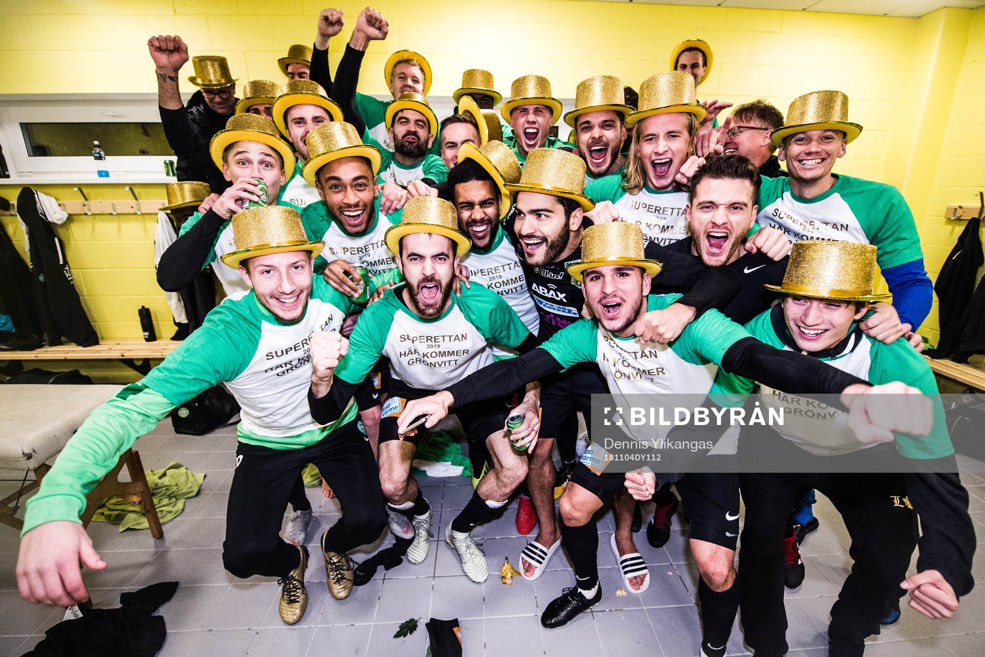 Västerås spelare jublar