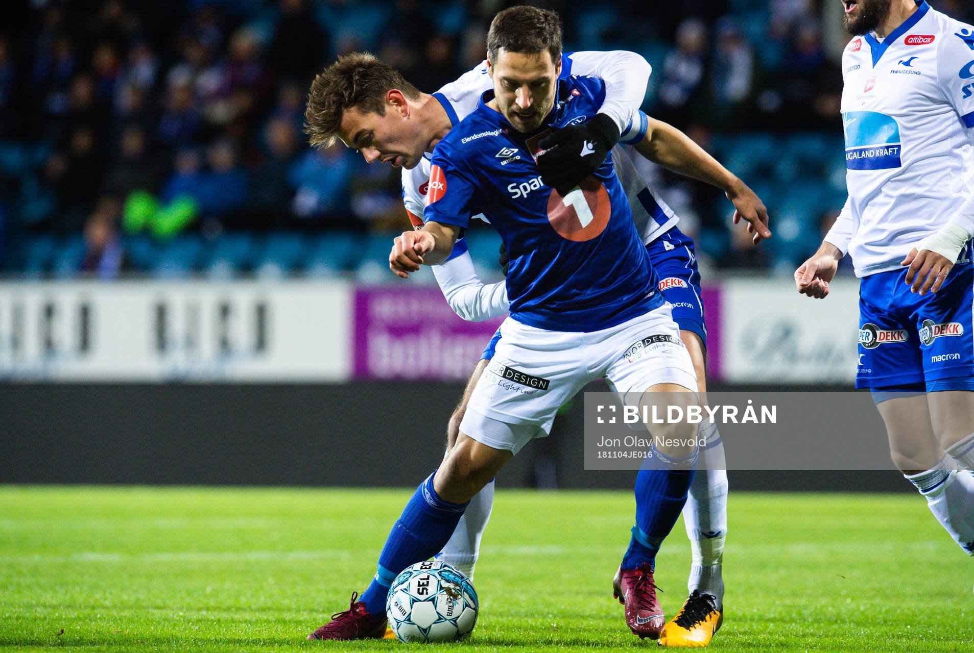 Fredrik Knudsen of Haugesund and Mads Reginiussen of Ranheim during the Eliteserien match between Haugesund and Ranheim on November 4, 2018 in Haugesund.