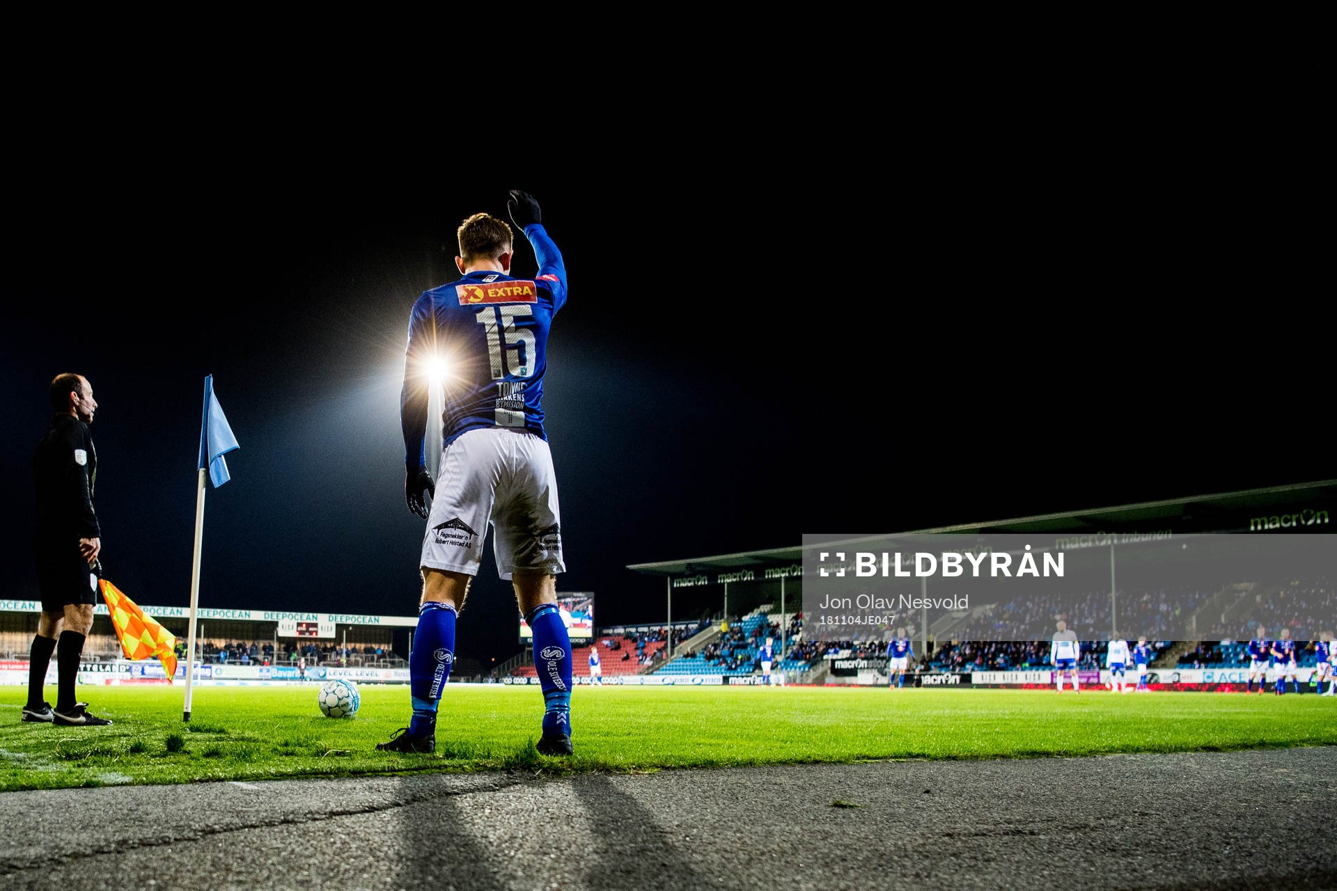 Erik Tønne of Ranheim prepares for a corner kick