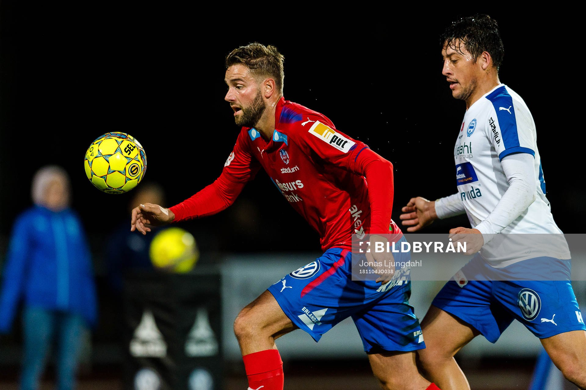 Helsingborgs Mikael Dahlberg och Värnamos Claudio Perez