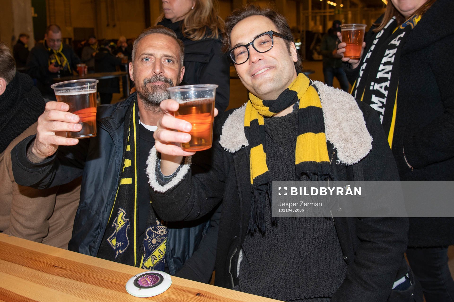 Två AIK-supportrar