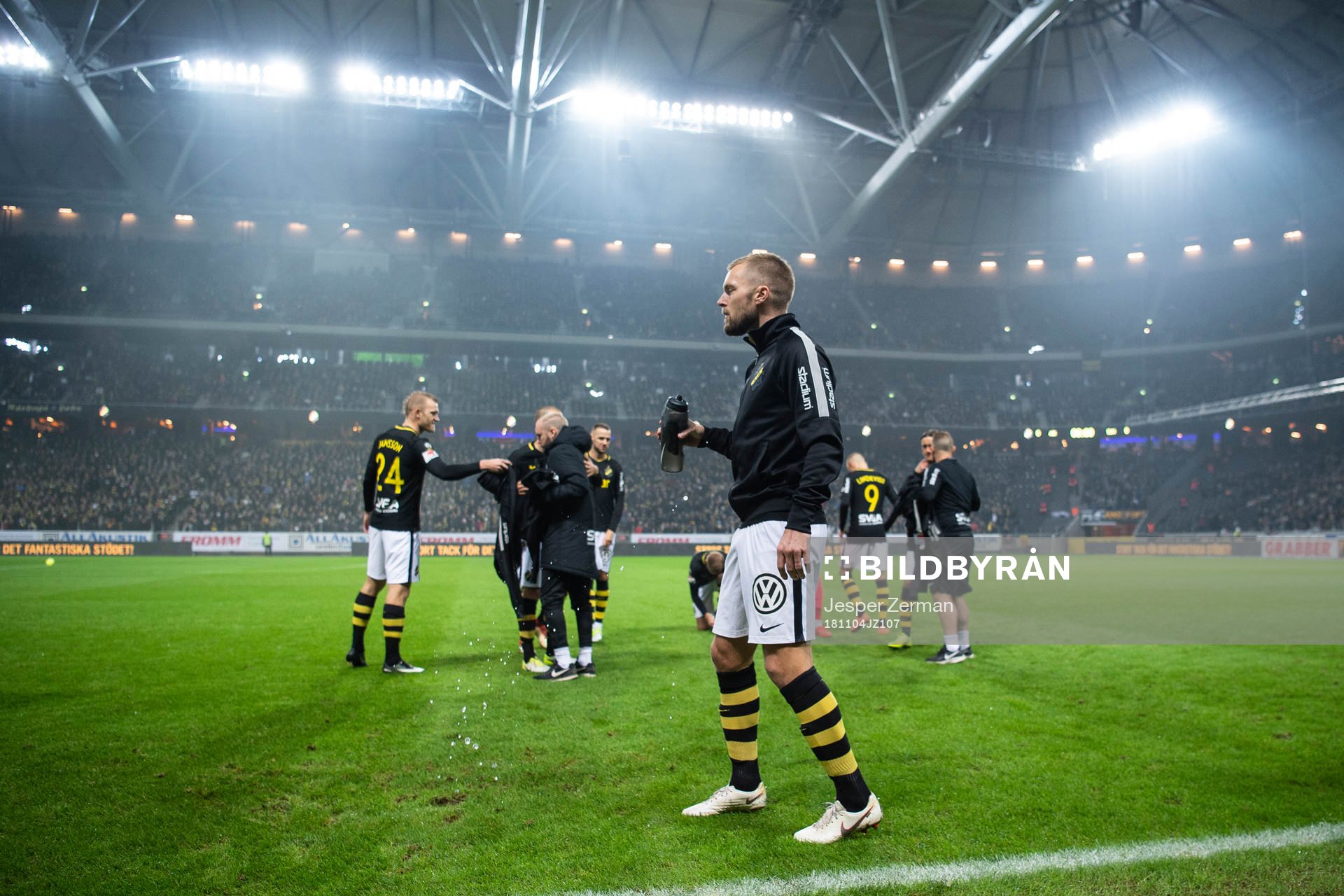 s Sebastian Larsson