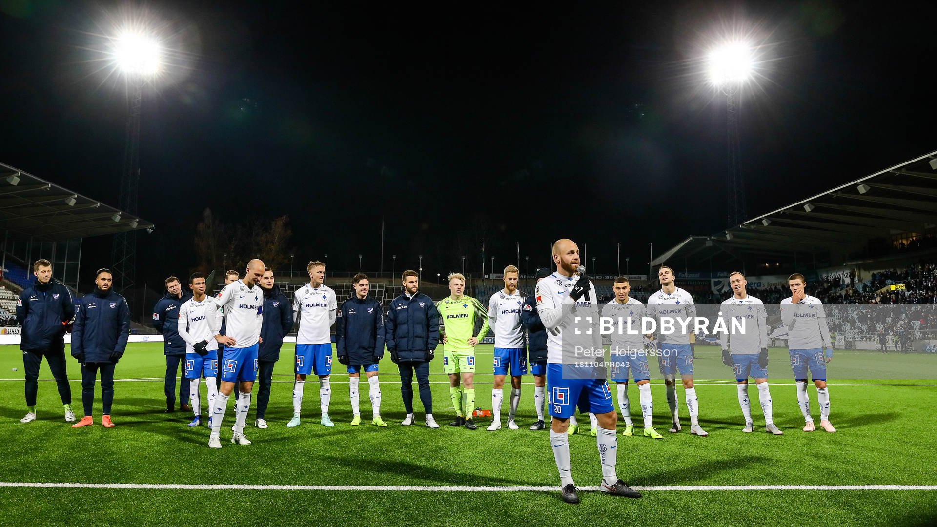 Norrköpings Daniel Sjölund  med laget