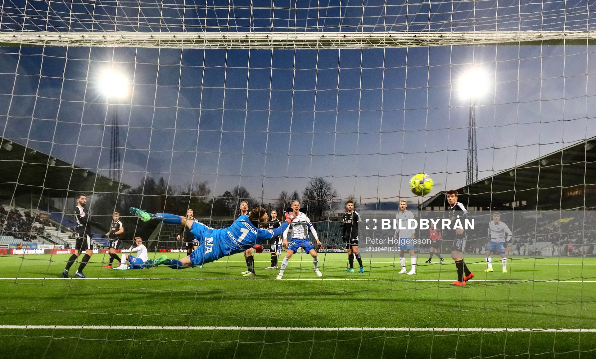 Mål 2-1 av Norrköpings David Moberg Karlsson förbi