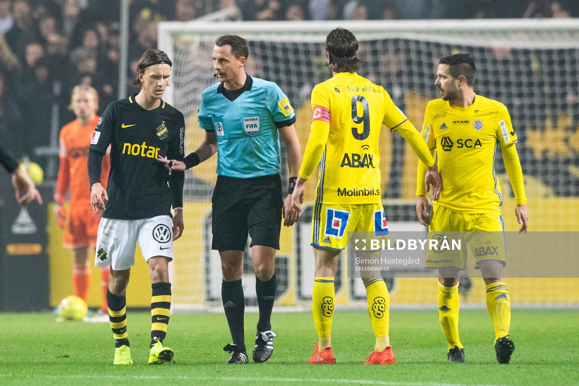 s Kristoffer Olsson och Sundsvalls Juan Jose Ciercoles