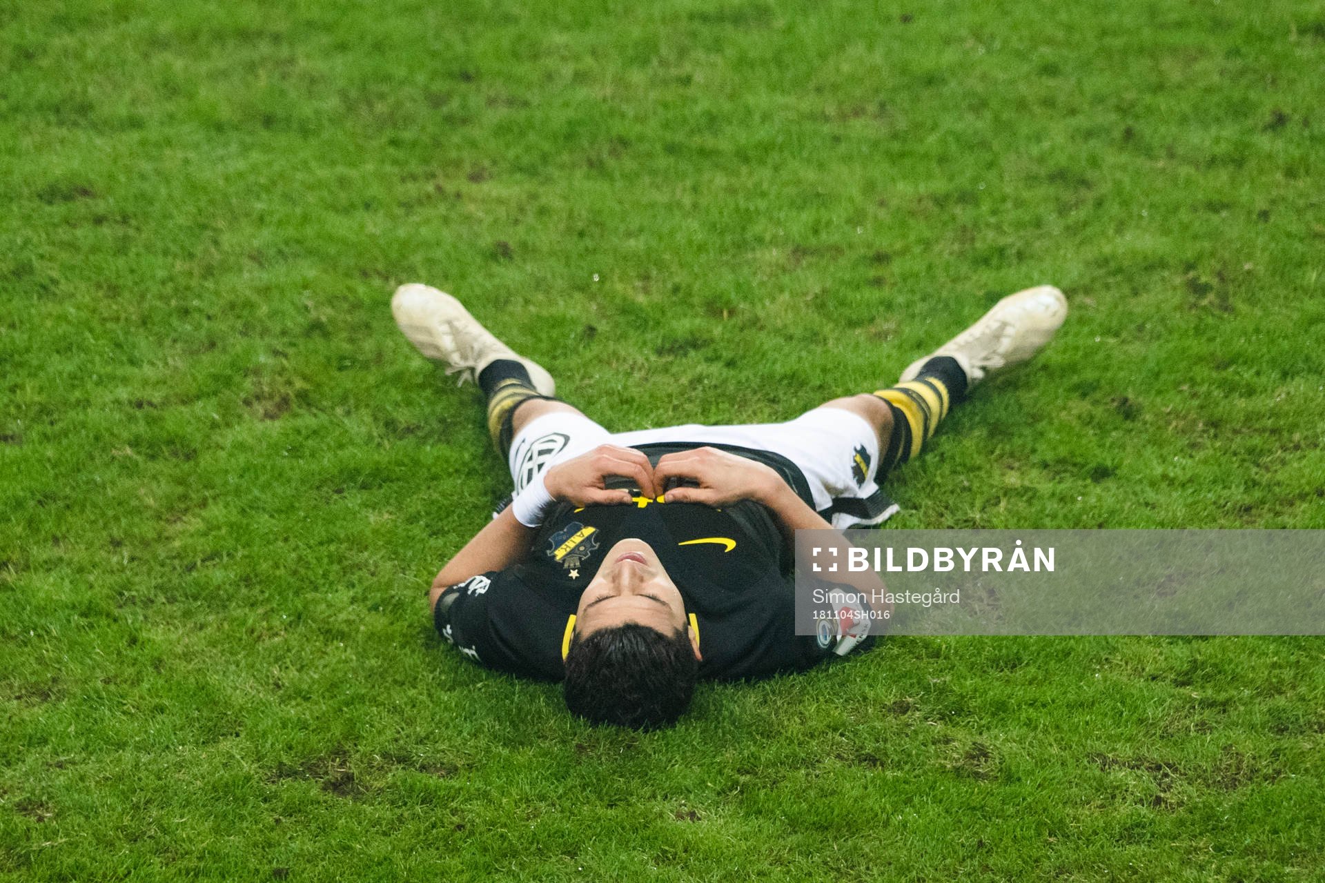 s Tarik Elyounoussi deppar
