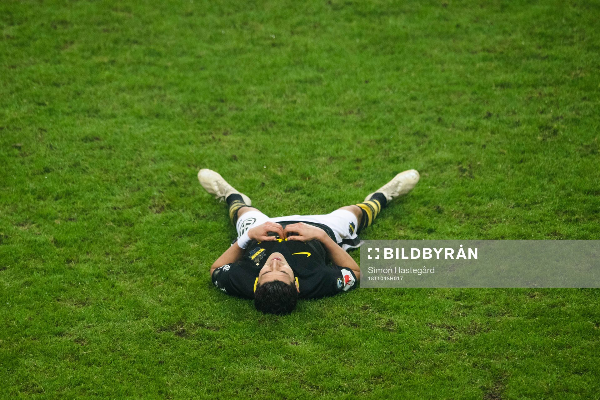 s Tarik Elyounoussi deppar
