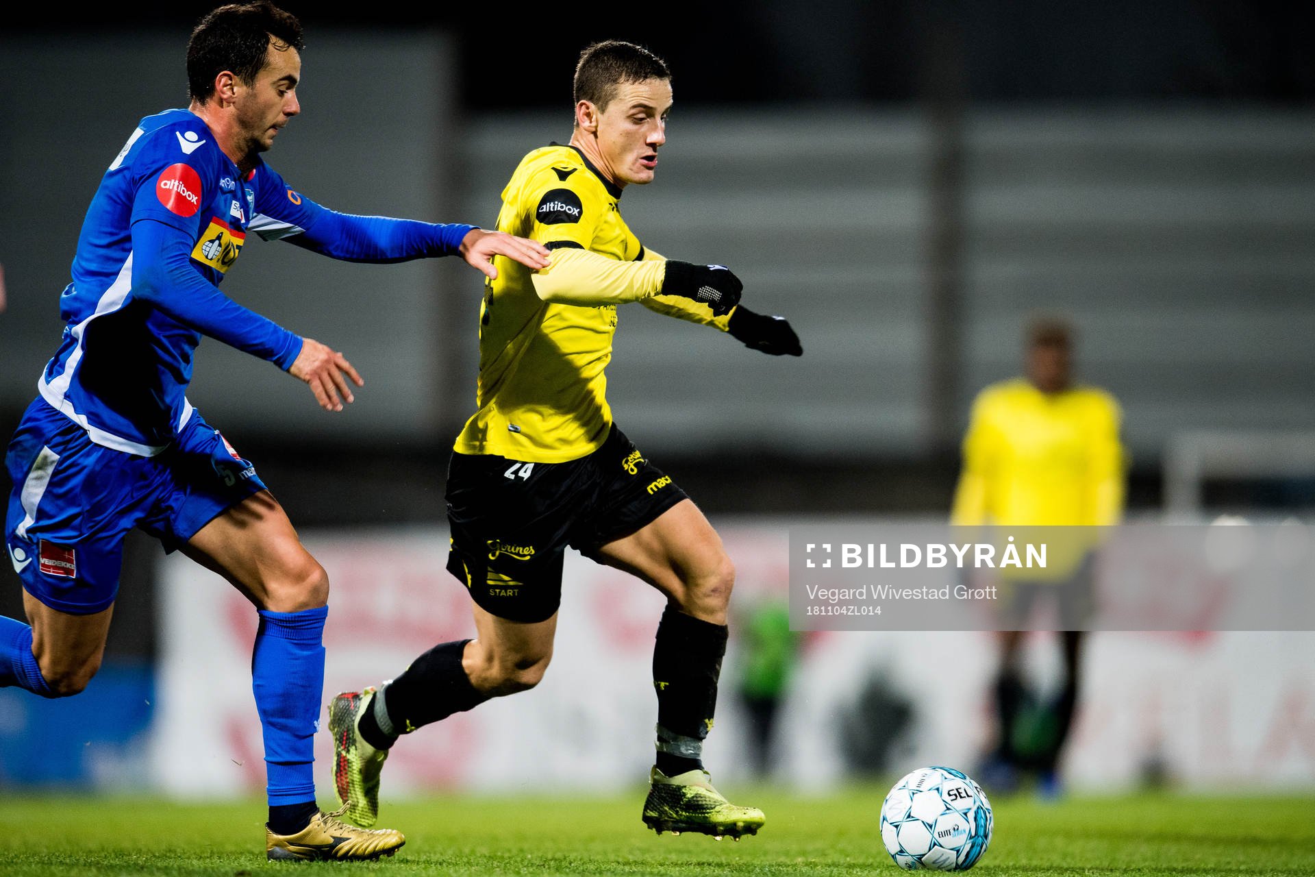 Enric Valles of Sandefjord and Herolind Shala of Start during the Eliteserien match between Sandefjord and Start on November 4, 2018 in Sandefjord.