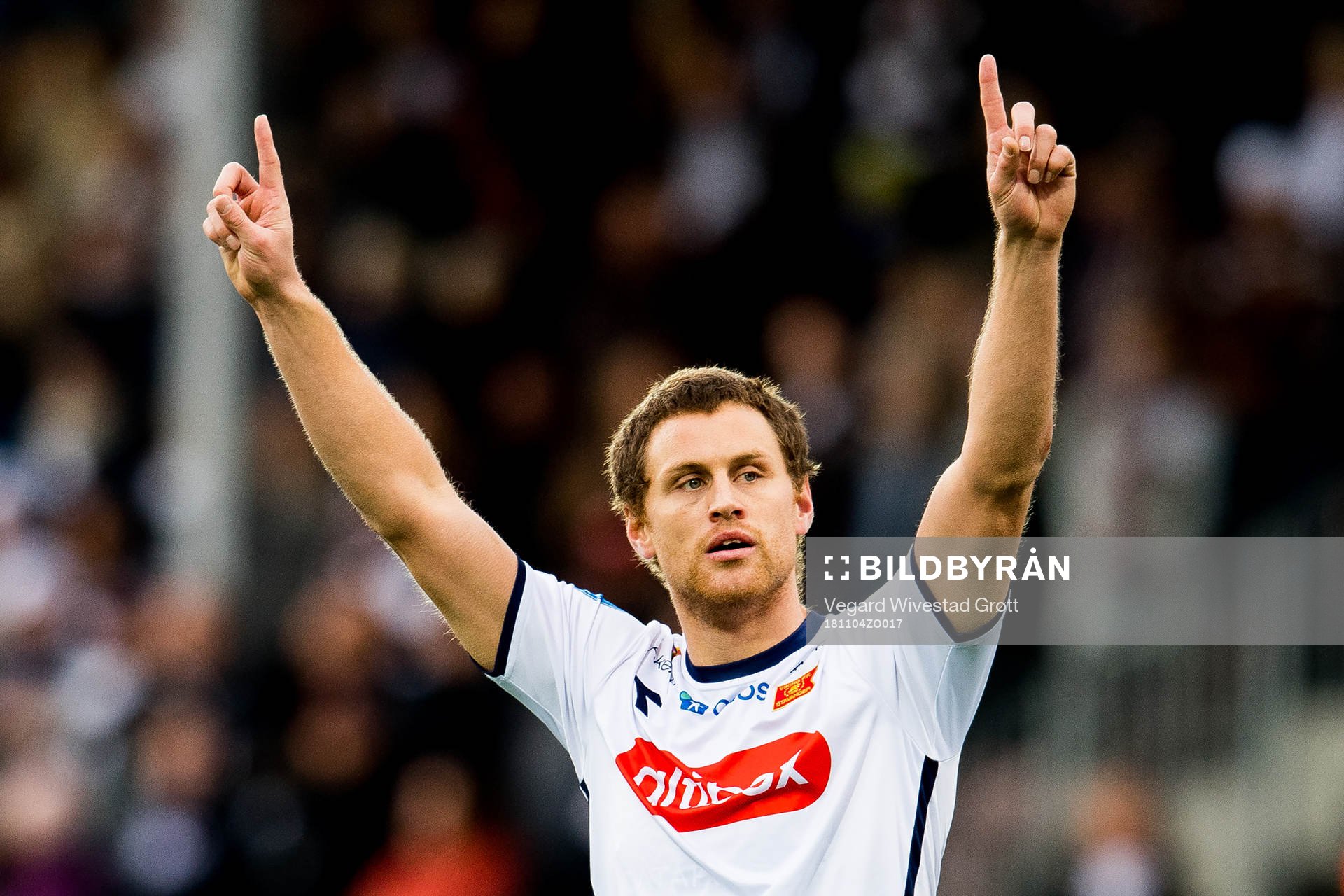 Tommy Høiland of Viking celebrates