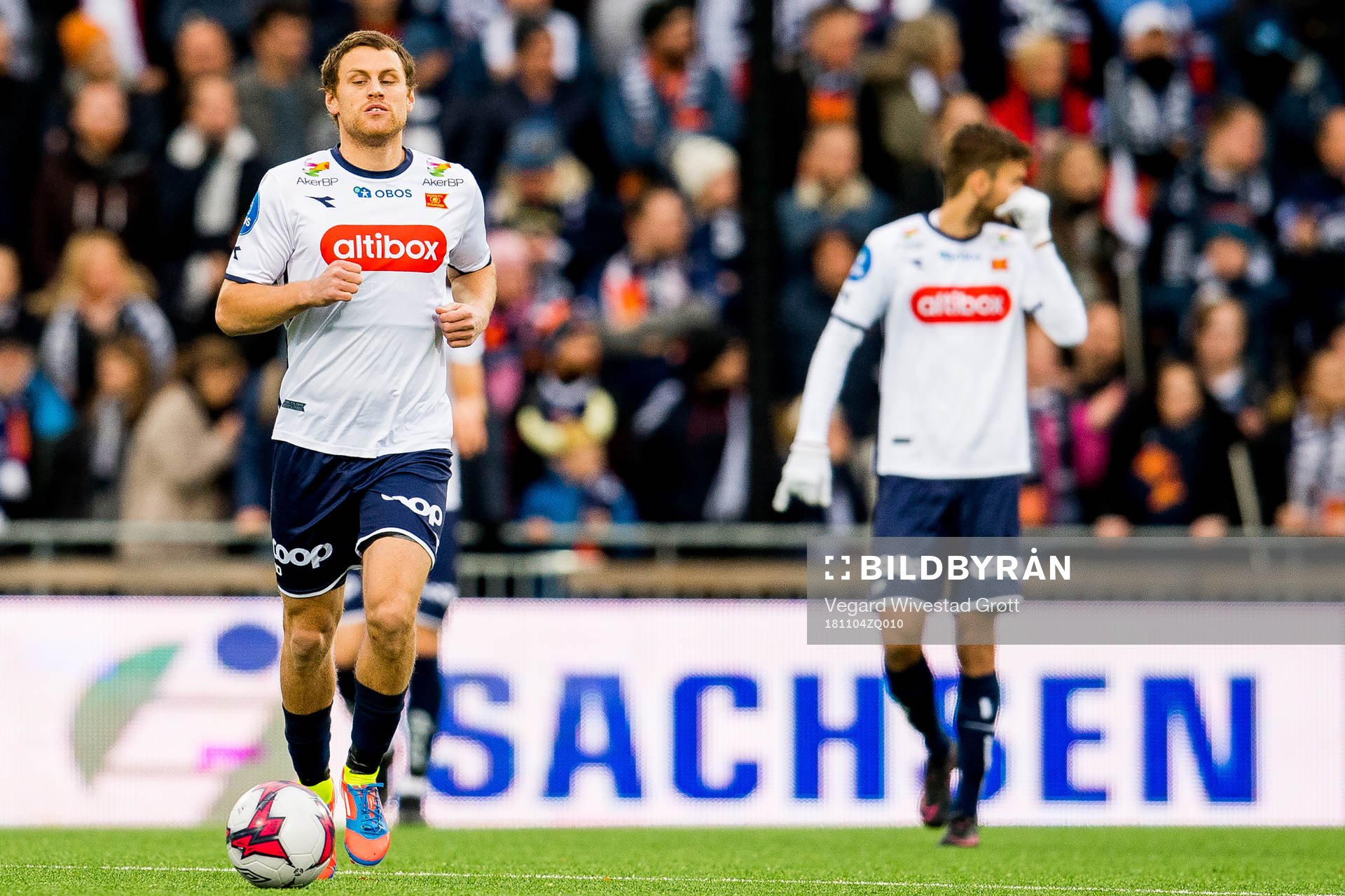 Tommy Høiland of Viking looks dejected