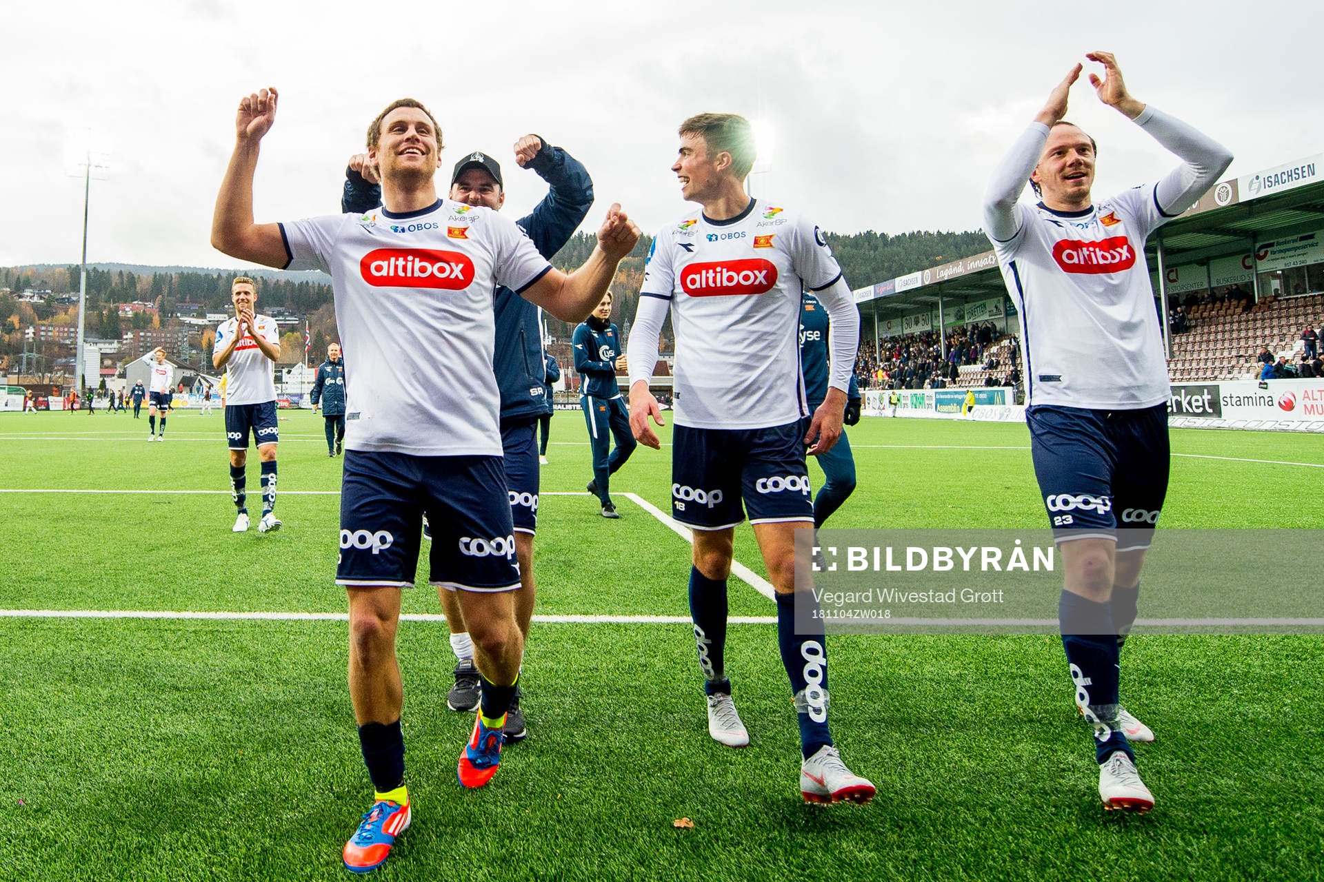 Tommy Høiland, Sondre Flem Bjørshol and Rolf Daniel Vikstøl of Viking celebrate after the OBOS-ligaen match between Mjøndalen and Viking on November 4, 2018 in Mjøndalen.