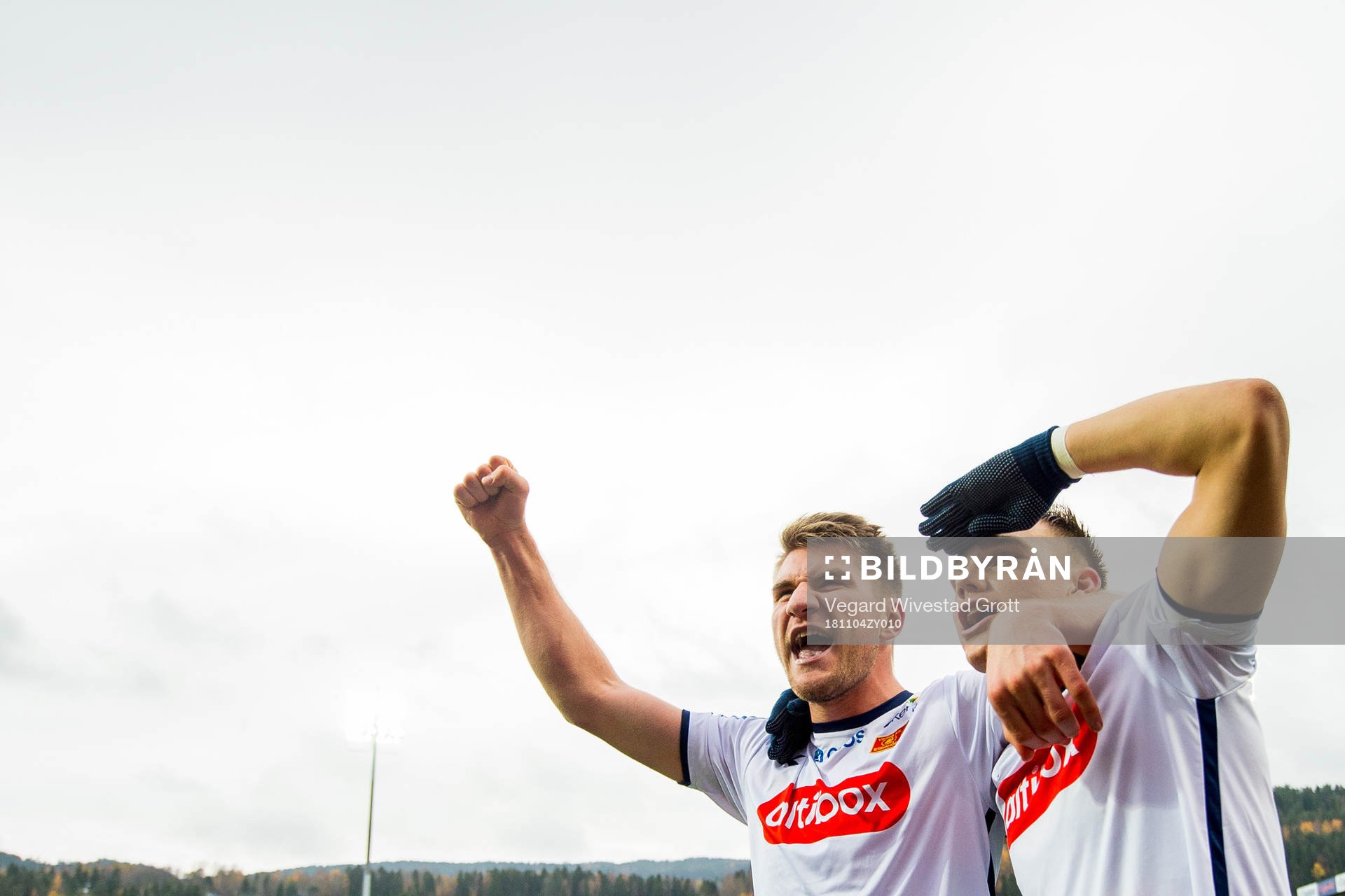 Axel Andresson and Markus Nakkim of Viking celebrate