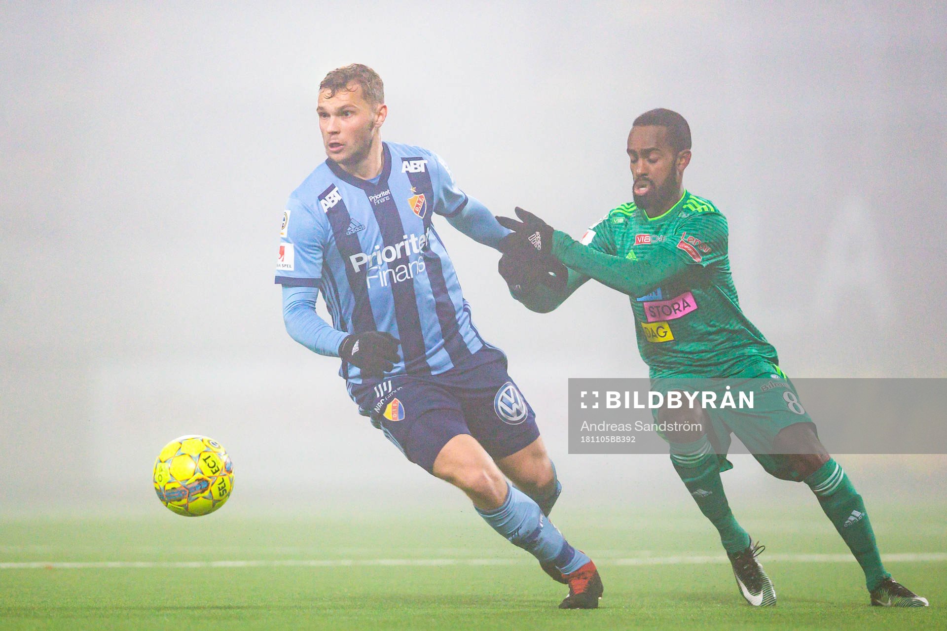 Djurgårdens Jesper Karlström och Dalkurds Ammar Ahmed