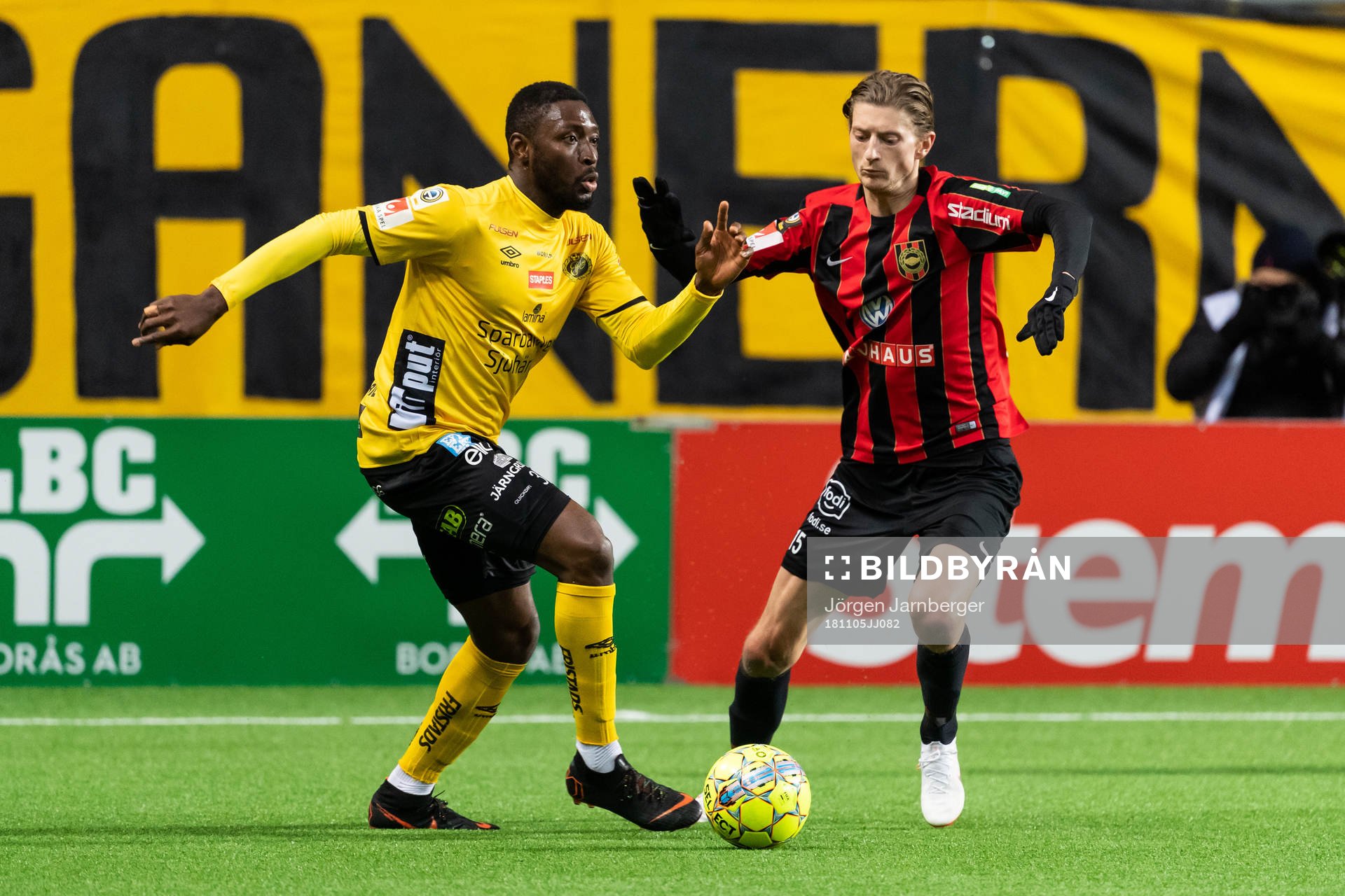 Brommapojkarnas Johan Falkmar och Elfsborgs Chinedu Obasi