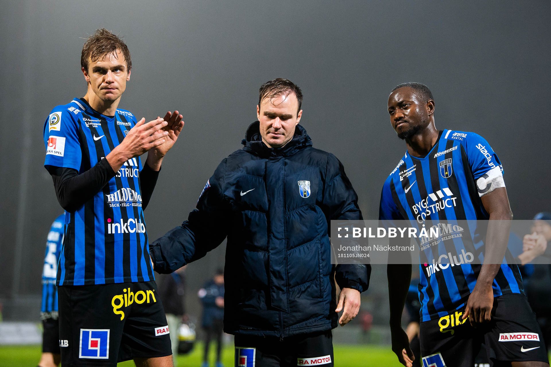 Sirius Niklas Busch Thor reagerar med Moses Ogbu och Oscar