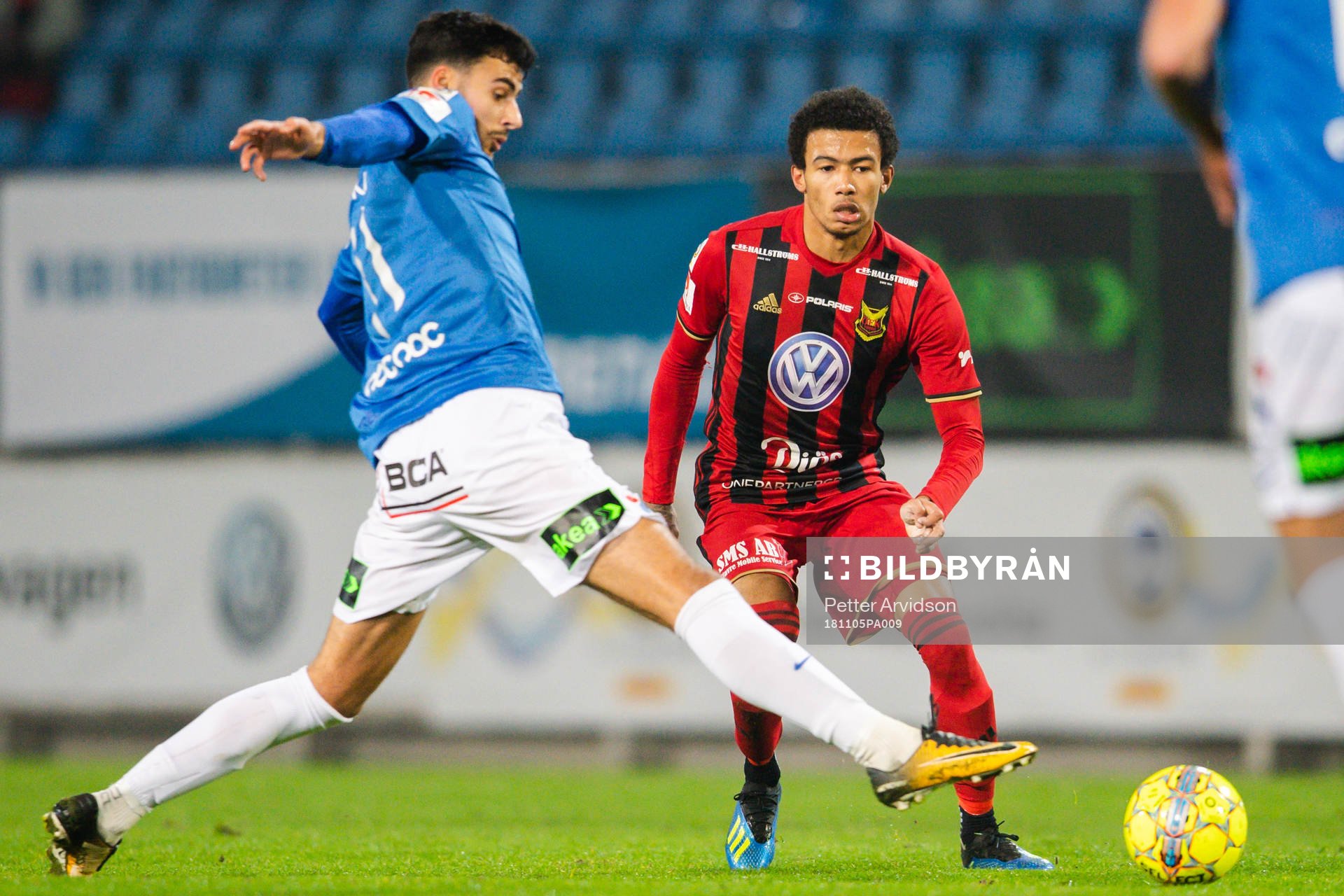 Trelleborgs Deniz Hümmet och Östersunds Jerell Anthony