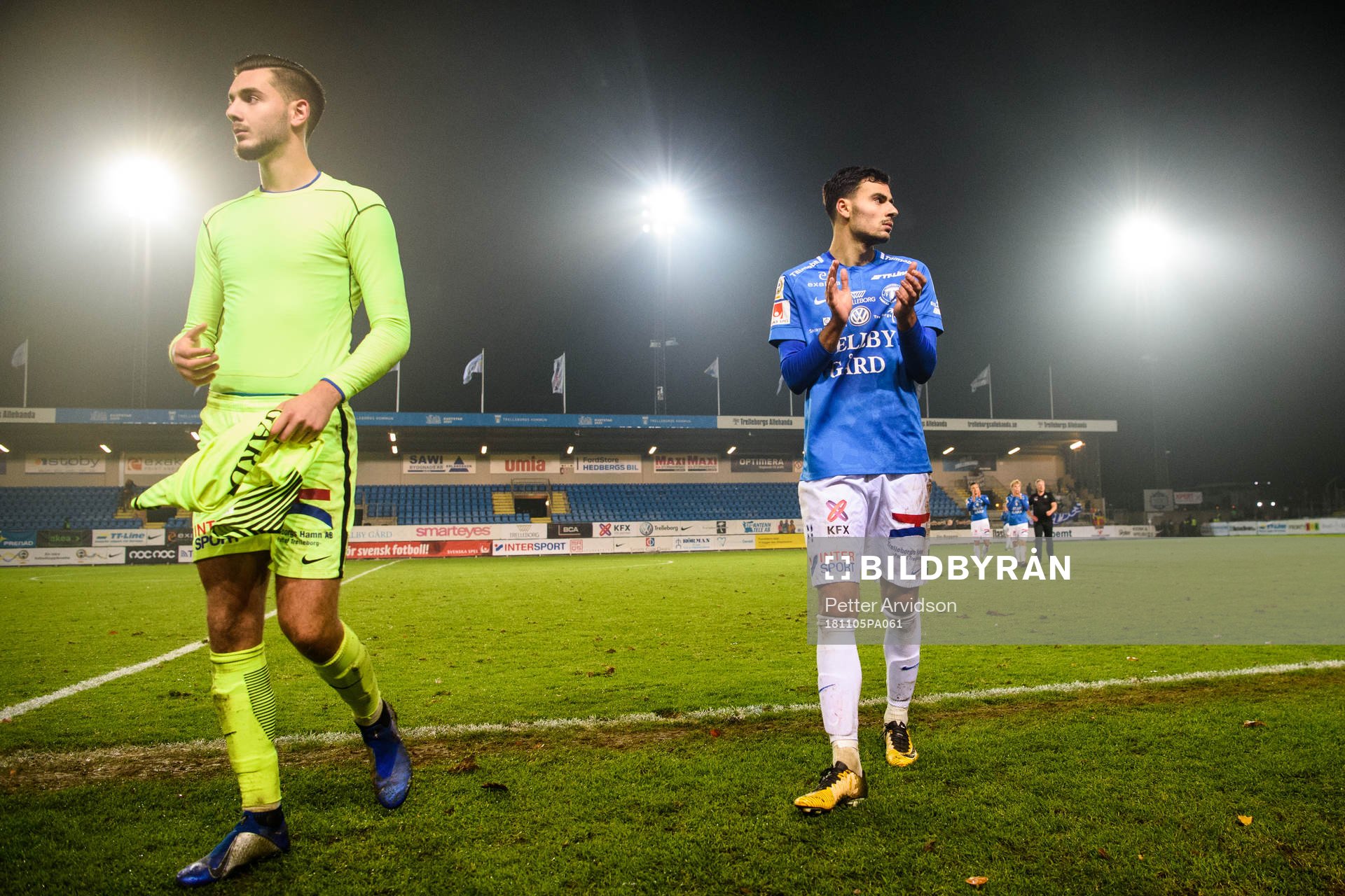 Trelleborgs målvakt Marko Johansson och Deniz Hümmet