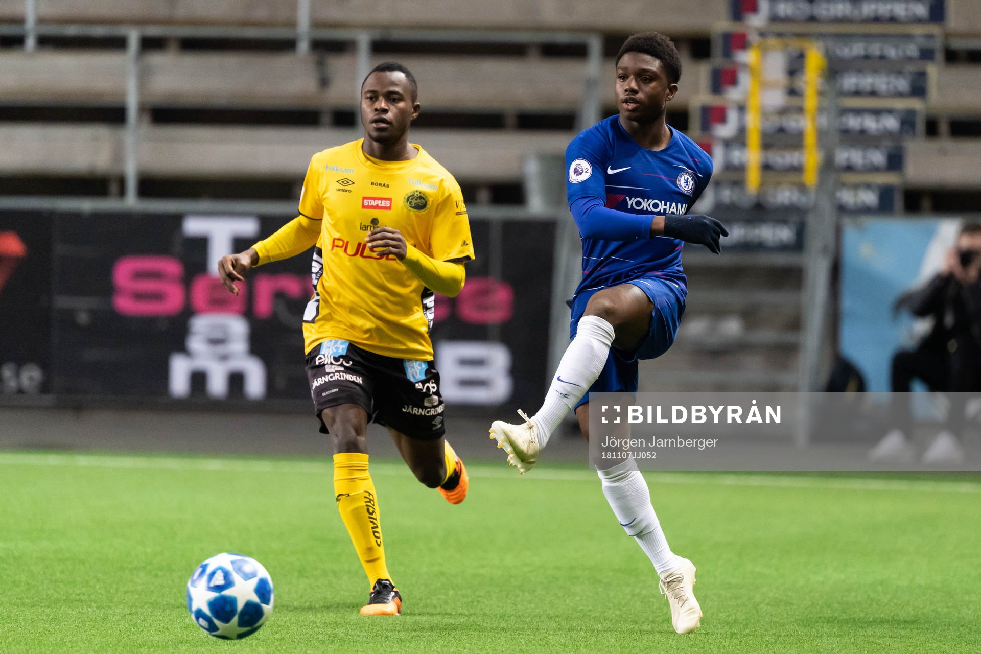 Chelseas Tariq Lamptey och Elfsborgs Isaac Prince Kouame