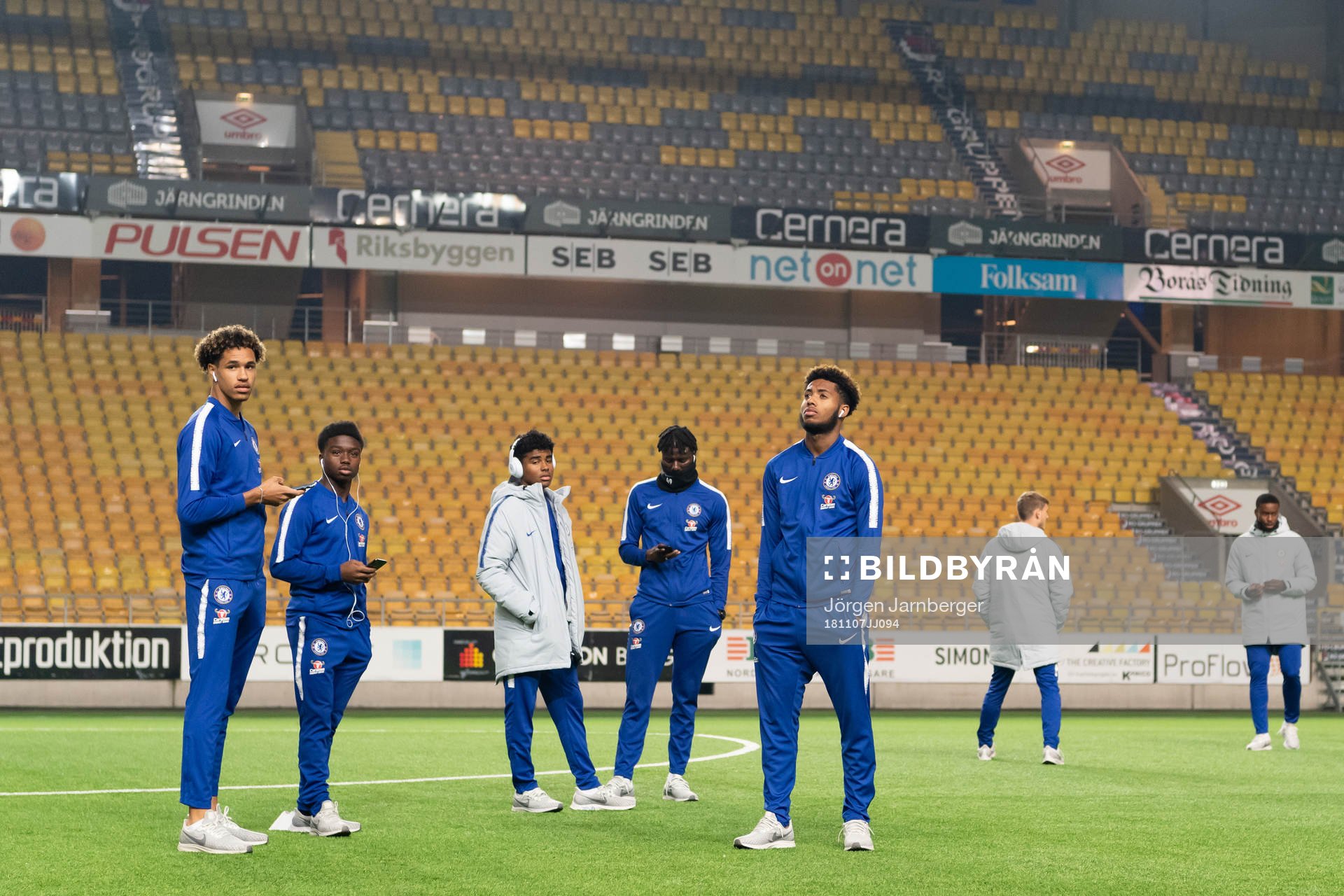 Chelseas spelare inspekterar Borås arena