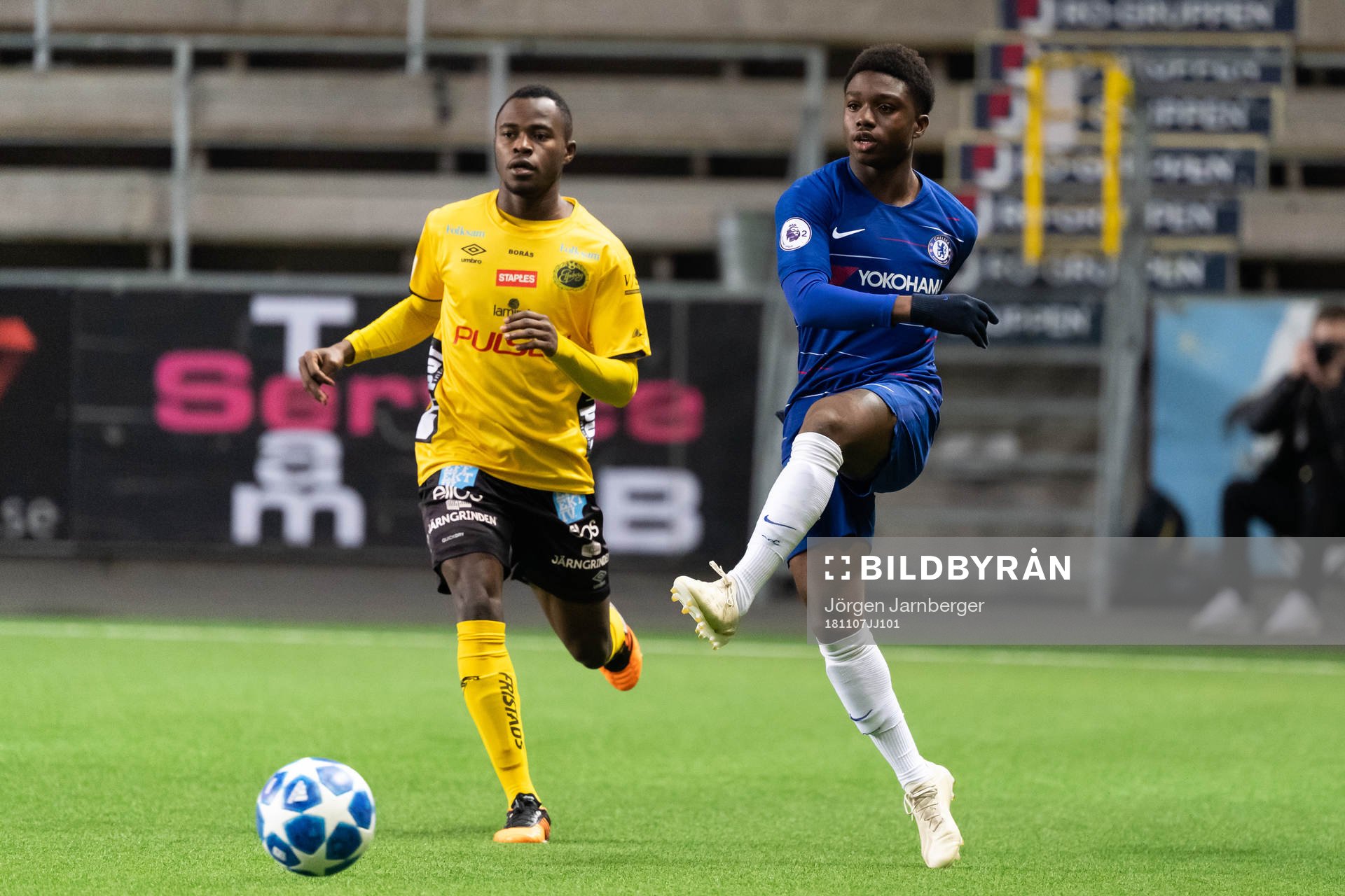 Chelseas Tariq Lamptey och Elfsborgs Isaac Prince Kouame