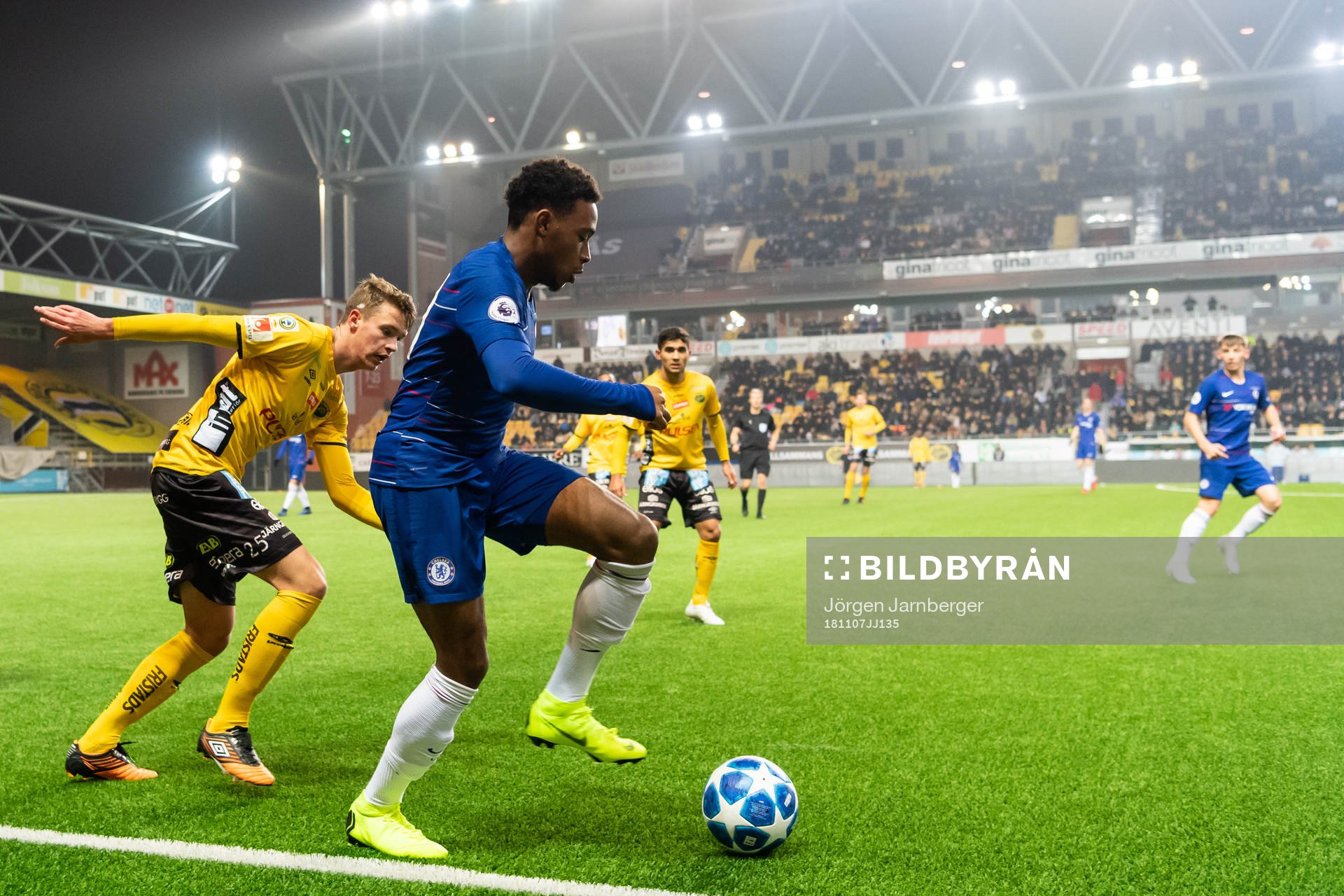 Chelseas Juan Familio-Castillo och Elfsborgs Noah Söderberg
