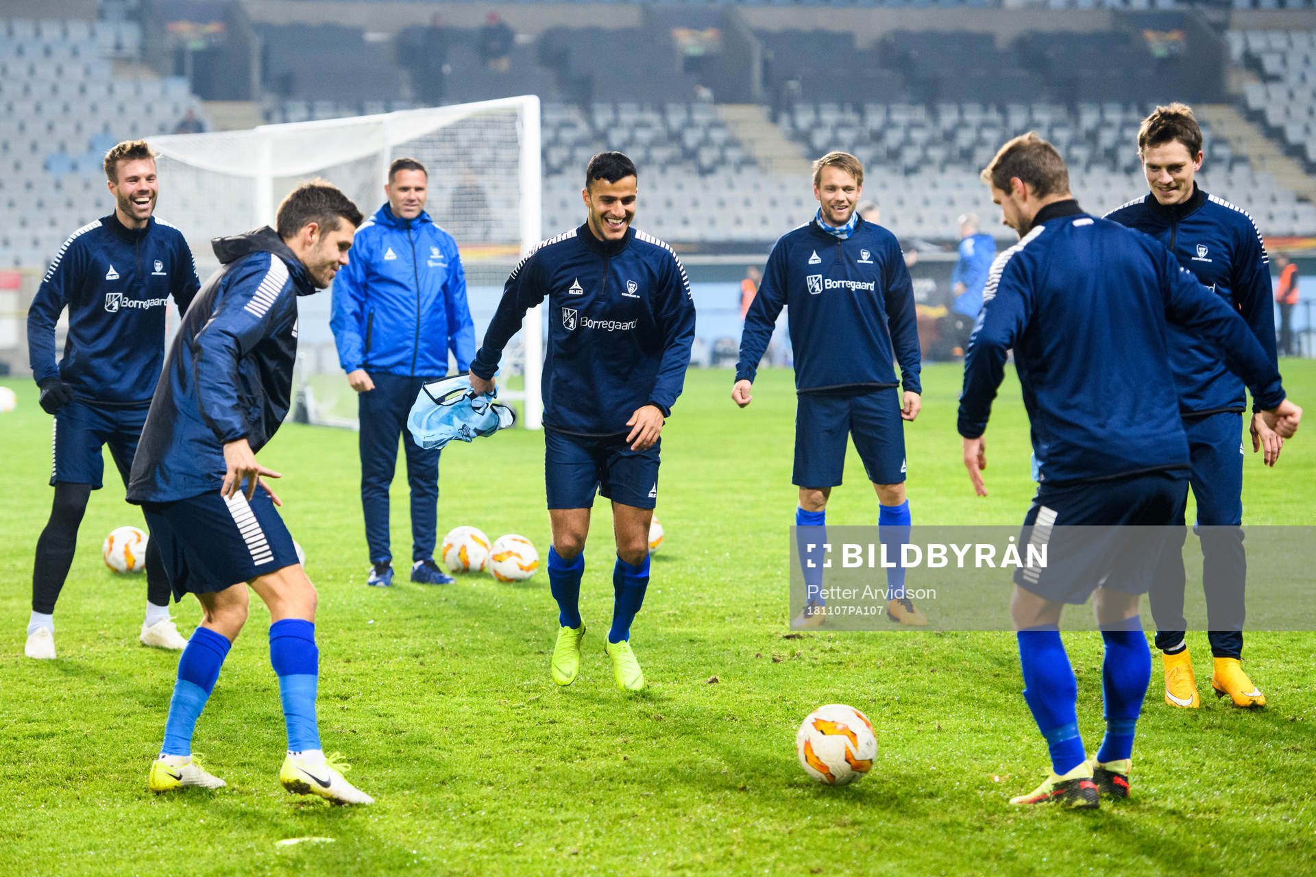 Harmet Singh and the players of Sarpsborg 08 during a training session ahead of the Europa league match between Malmö FF and Sarpsborg 08 on November 7, 2018 in Malmö.