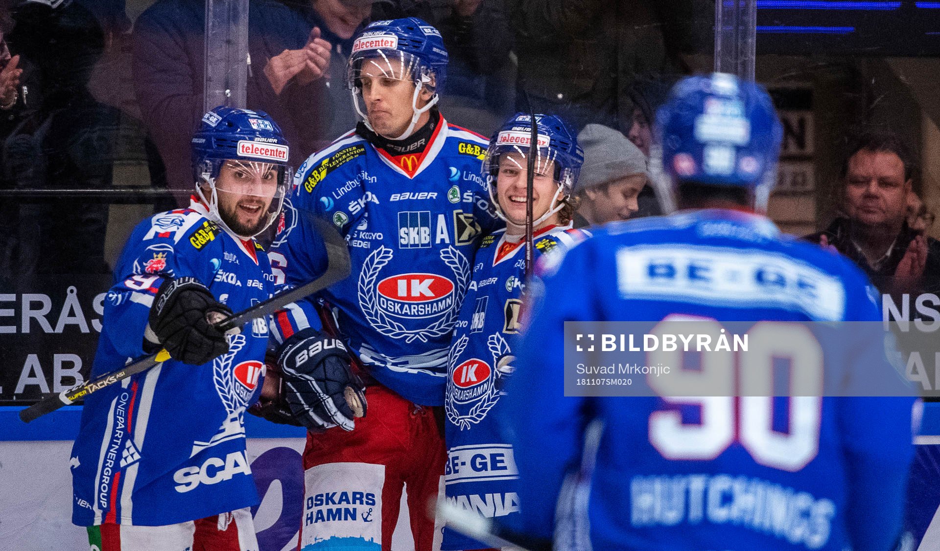 Oskarshamns Janne Kivilahti, längst till vänster, jublar