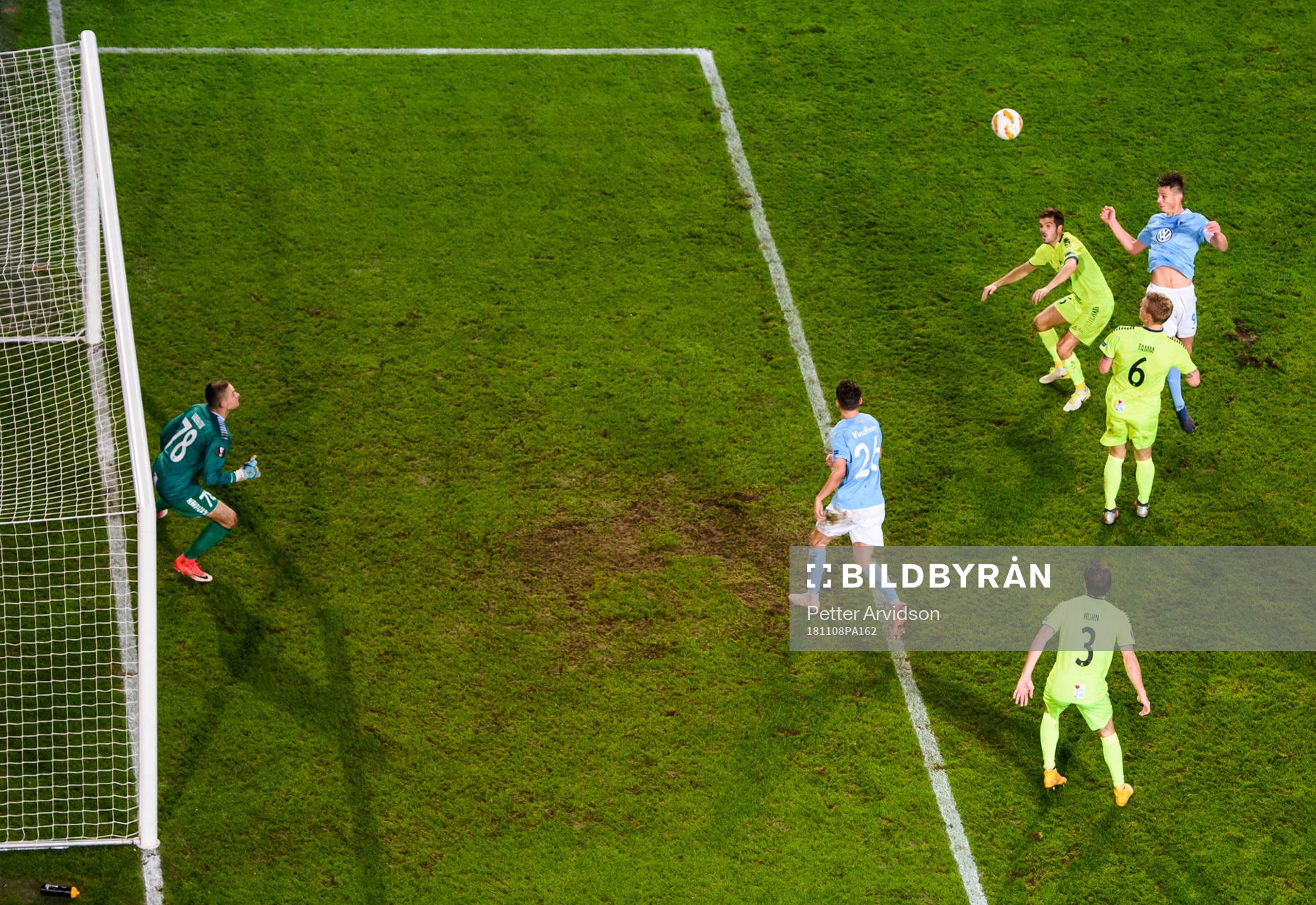Markus Rosenberg of Malmö FF with a chance to score
